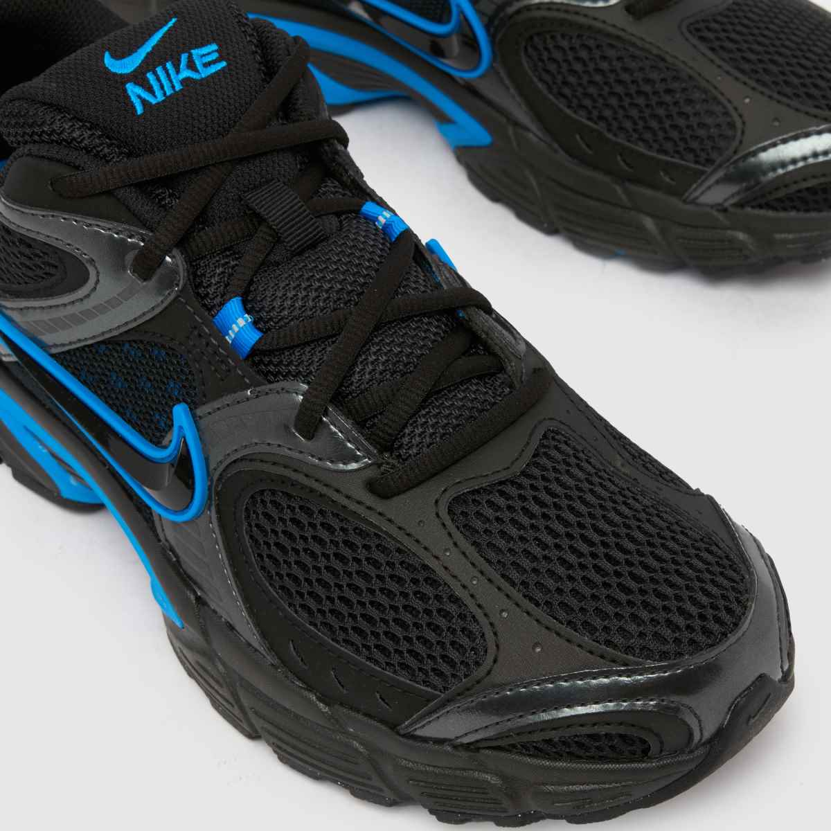 Nike  V5 RNR in Black and blue Nike  V5 RNR in Black and blue