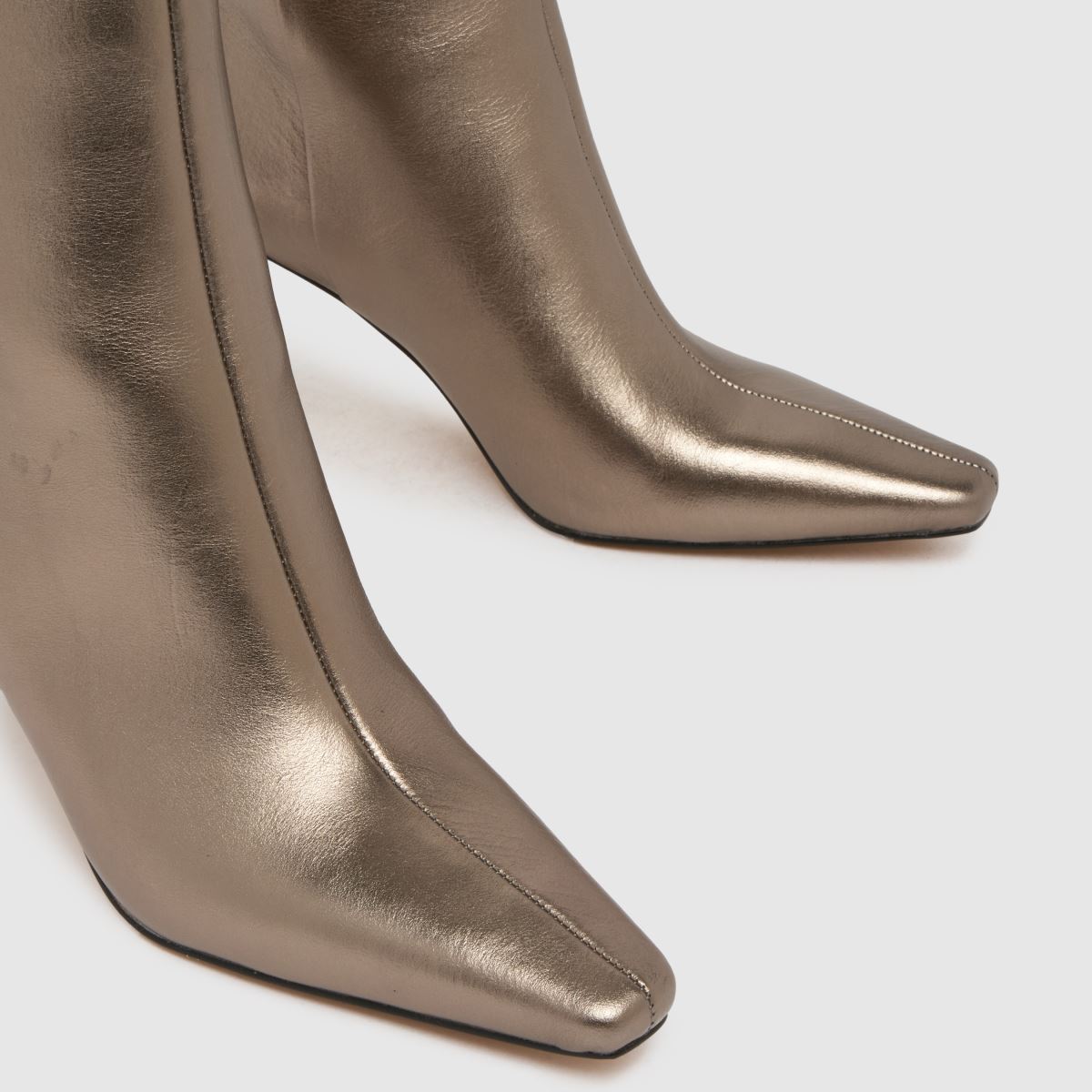 schuh  Bambi Leather Point Heel in Pewter schuh  Bambi Leather Point Heel in Pewter