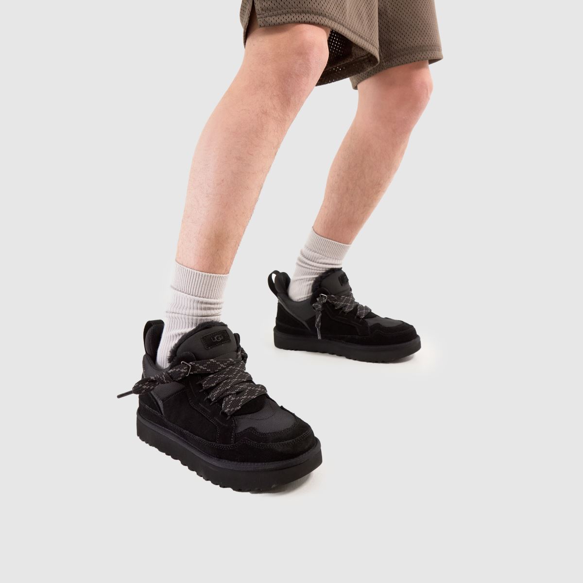 UGG  Lowmel in Black UGG  Lowmel in Black