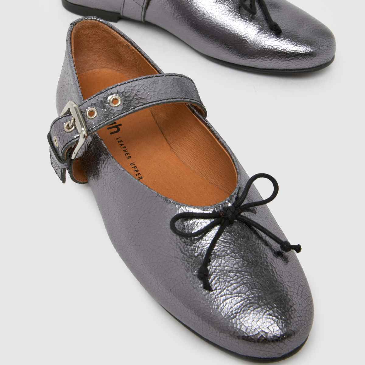 schuh  Lucinda Leather Ballerina in Silver schuh  Lucinda Leather Ballerina in Silver