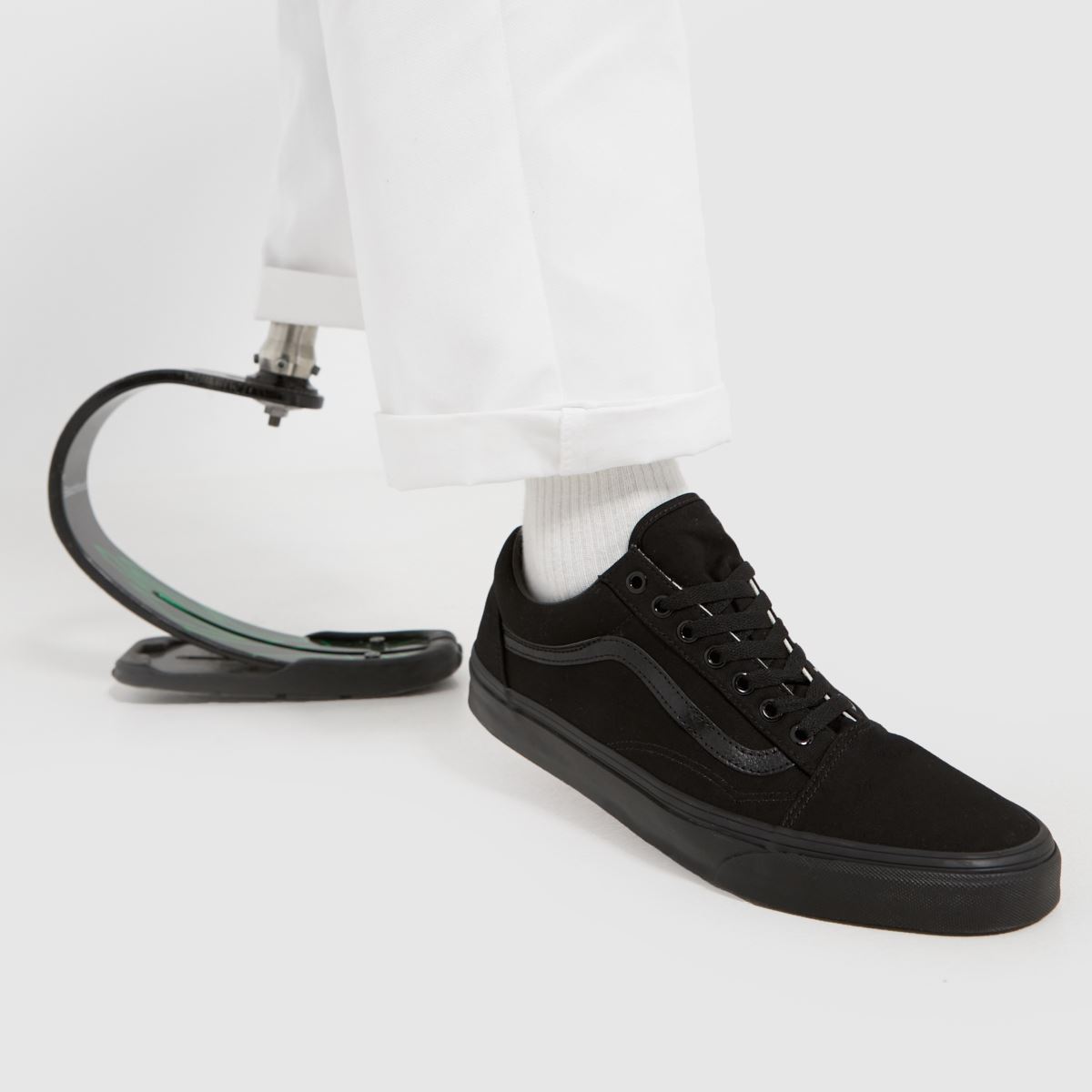 Vans  Old Skool in Jet Black Vans  Old Skool in Jet Black