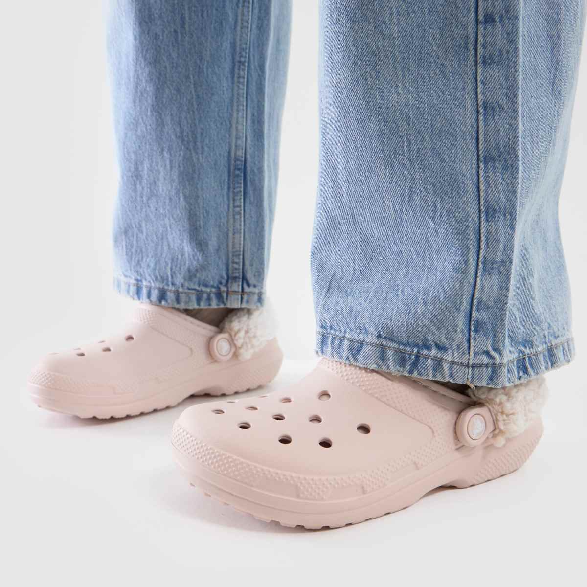Crocs  Classic Fleece Lined Clog in Pale Pink Crocs  Classic Fleece Lined Clog in Pale Pink