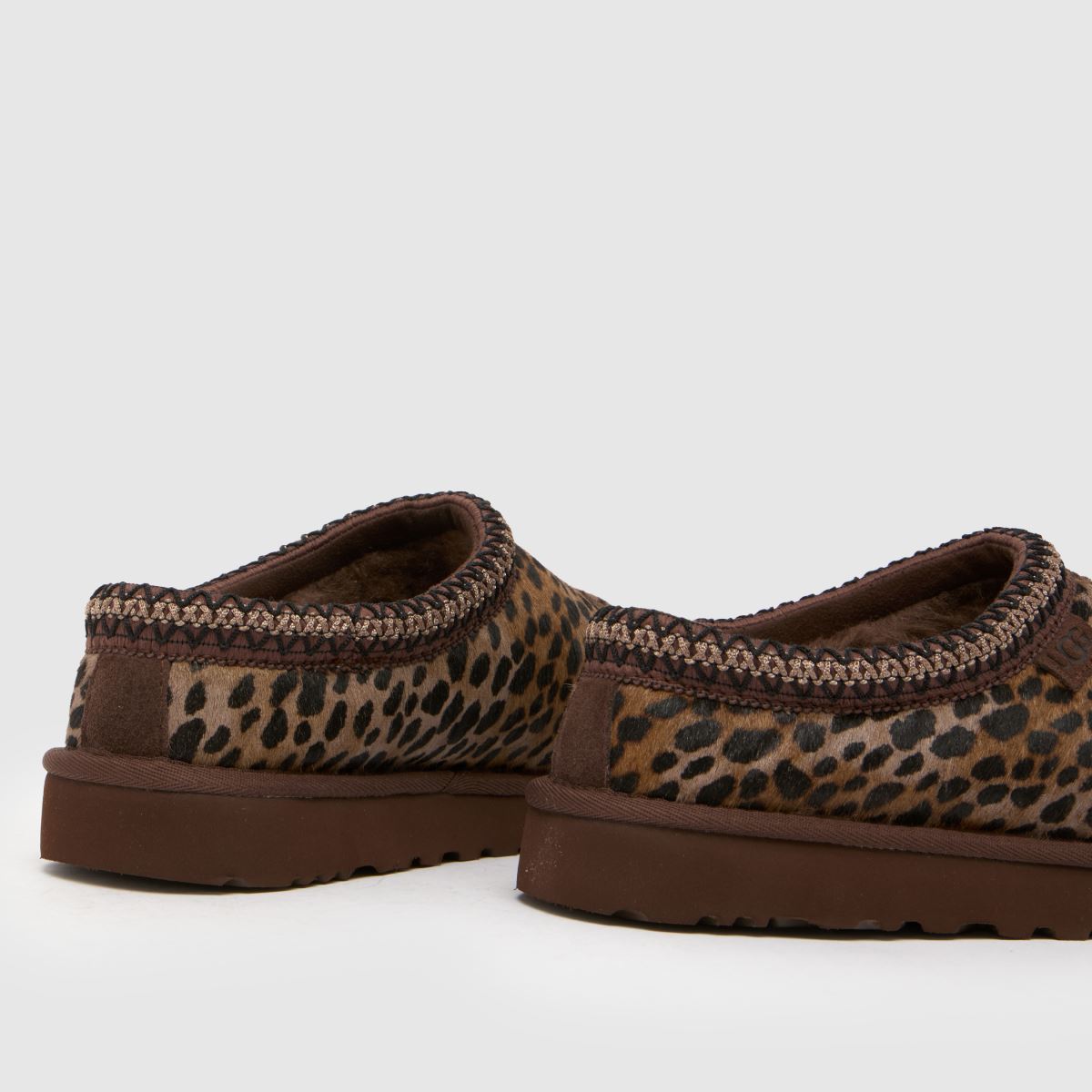 UGG  Tasman Caspian in Burnt Cedar UGG  Tasman Caspian in Burnt Cedar