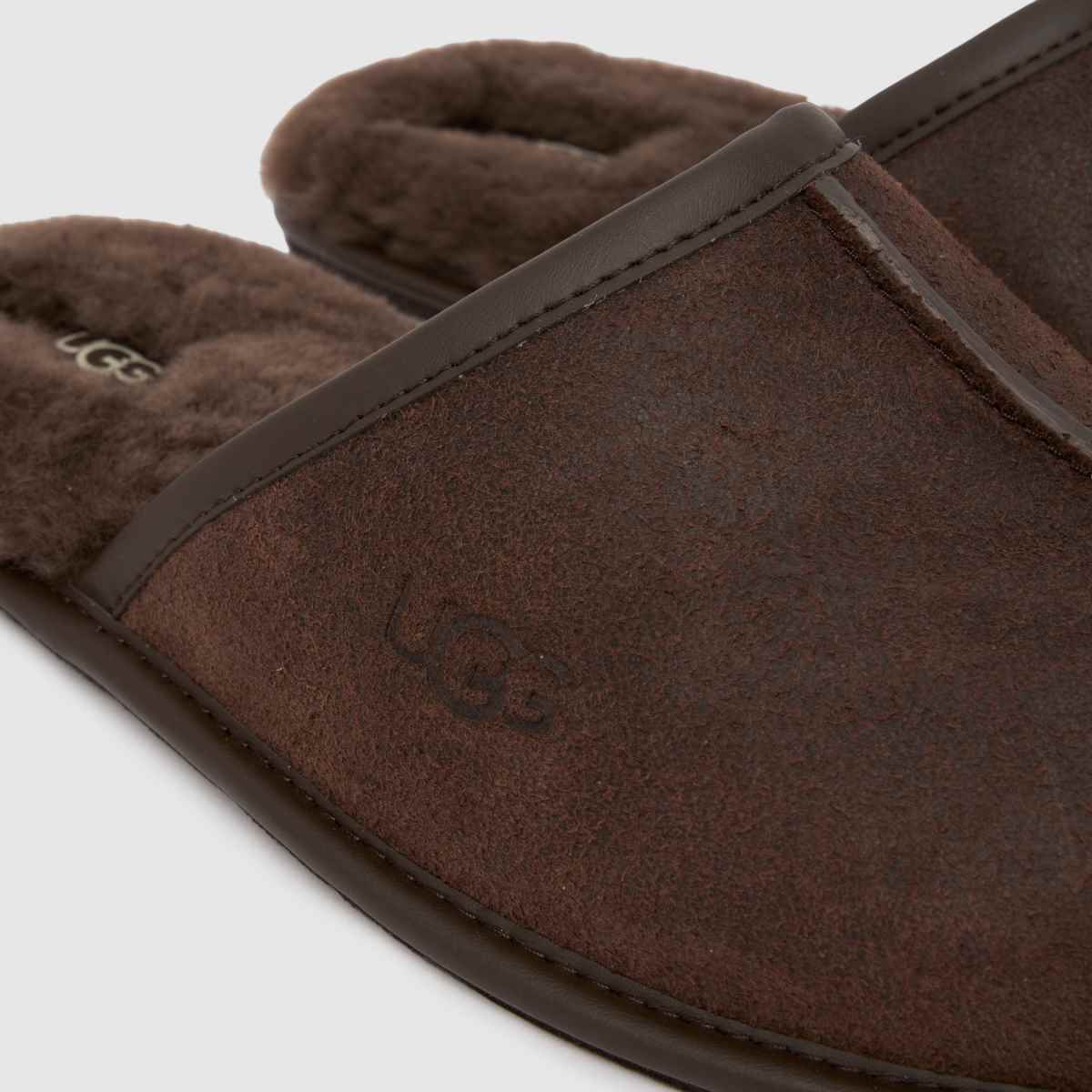 UGG  Scuff Distressed in Dusted Cocoa UGG  Scuff Distressed in Dusted Cocoa