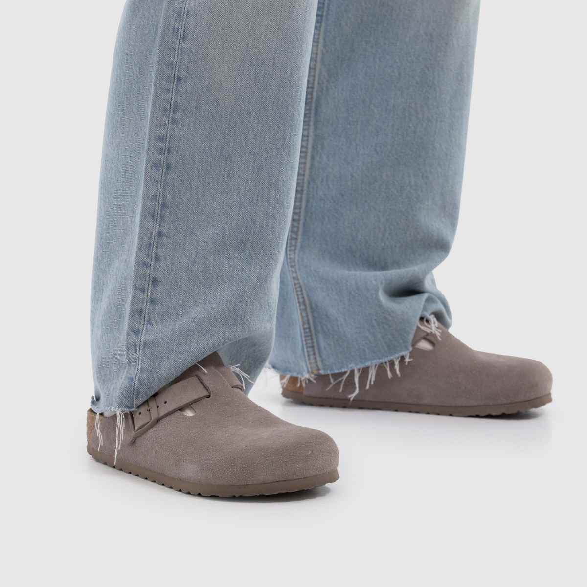 BIRKENSTOCK  Boston Clog in Grey Taupe BIRKENSTOCK  Boston Clog in Grey Taupe