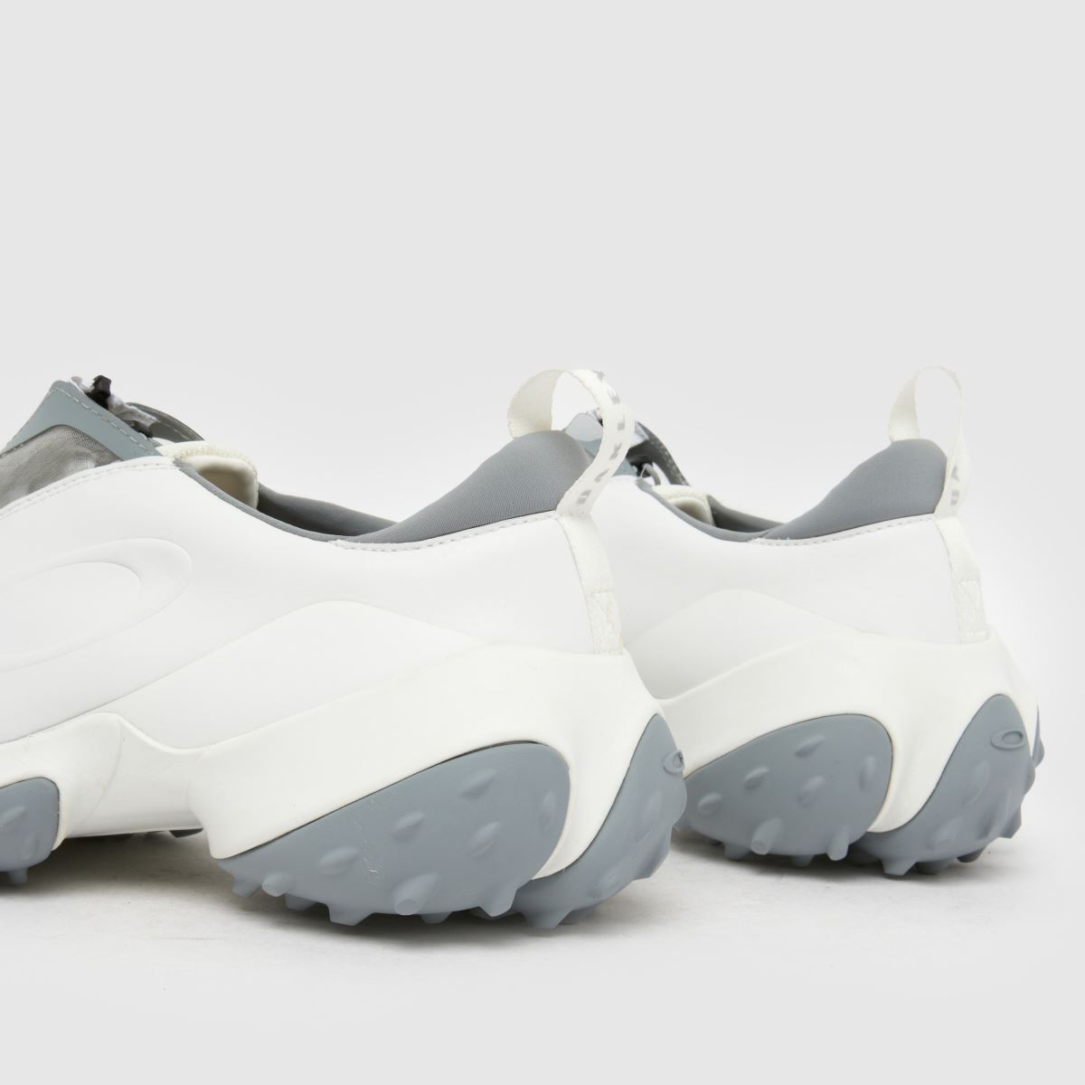 Oakley  Edge Elite in White Oakley  Edge Elite in White