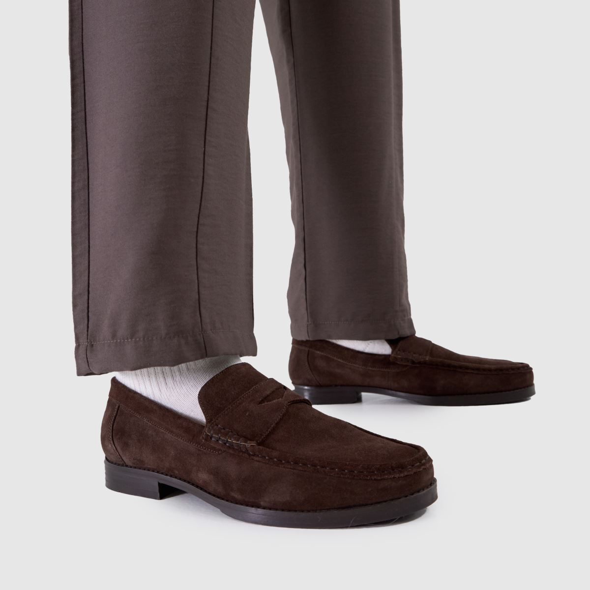 schuh  Ryle Suede Loafer in Brown schuh  Ryle Suede Loafer in Brown