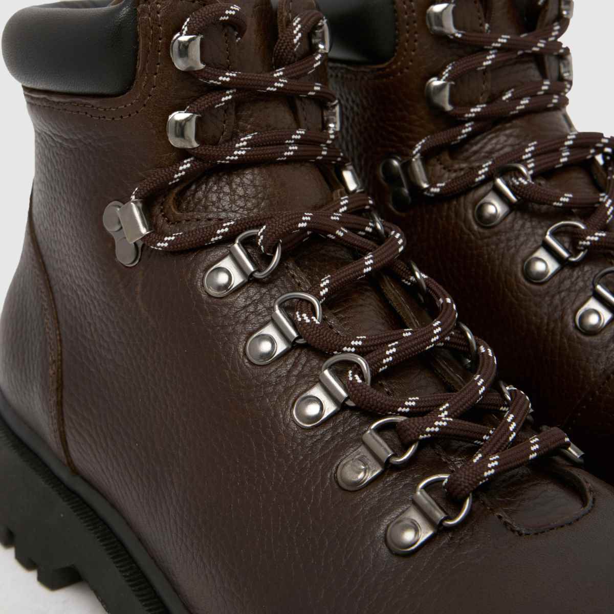 schuh  Gideon Leather Hiker in Brown schuh  Gideon Leather Hiker in Brown