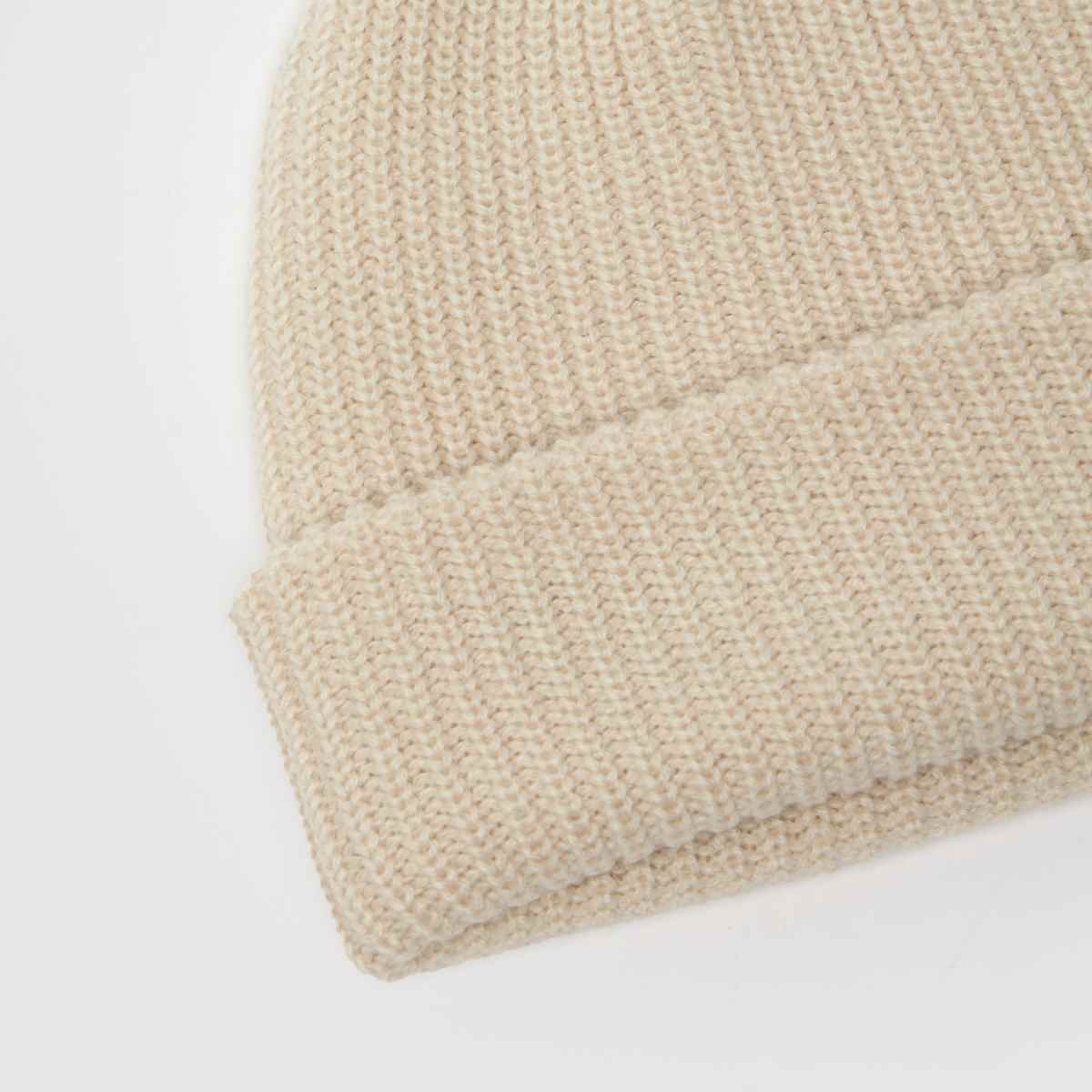 Vans  Core Basics Beanie in Off-White Vans  Core Basics Beanie in Off-White