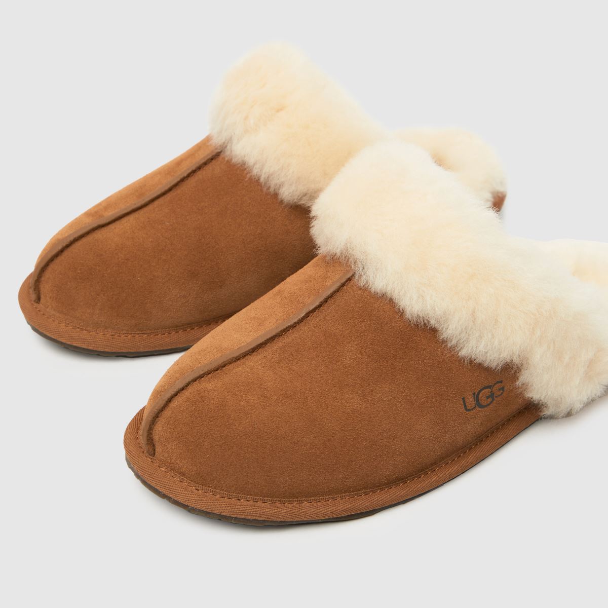 UGG  Scuffette II in Chestnut UGG  Scuffette II in Chestnut