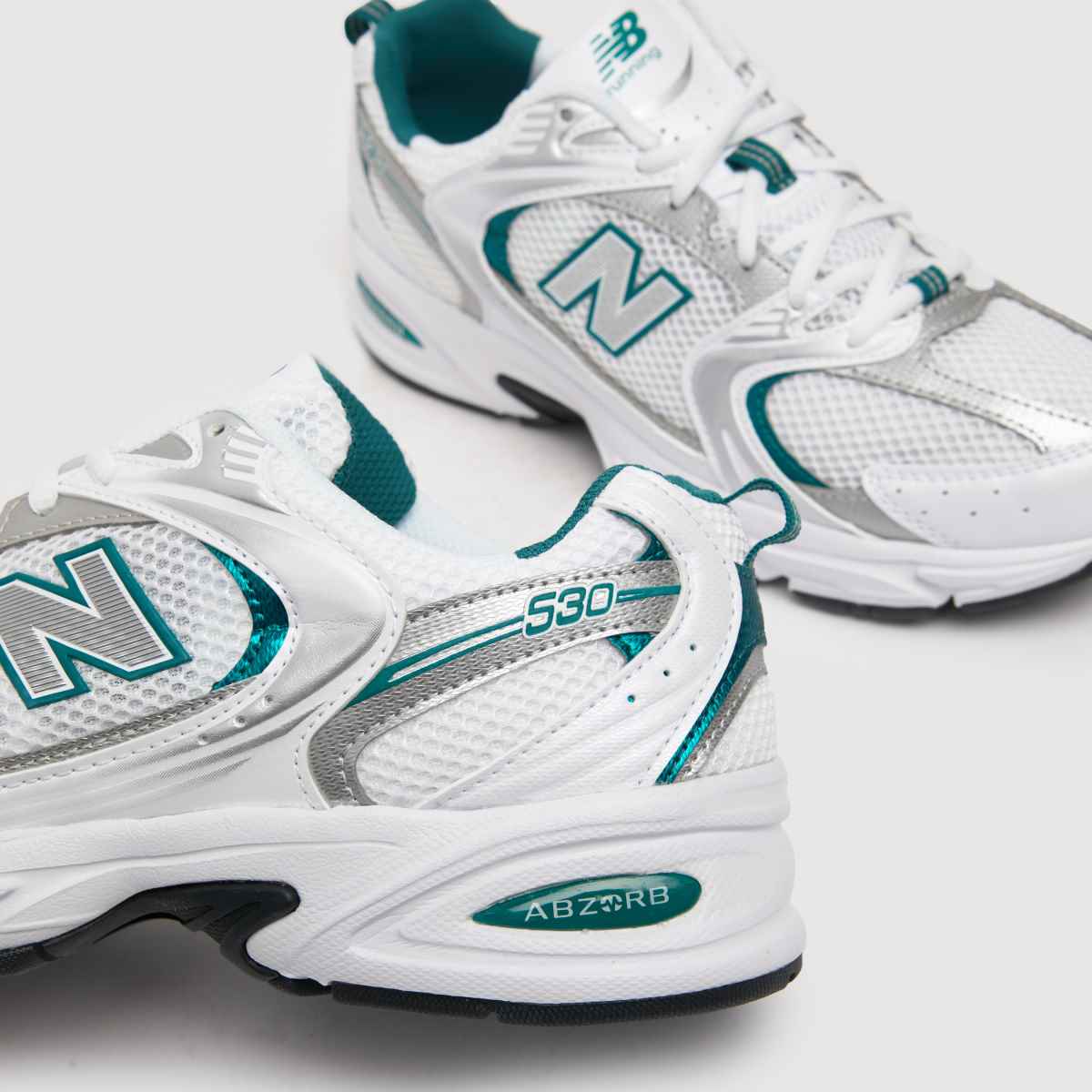 New Balance  530 in White & Green New Balance  530 in White & Green
