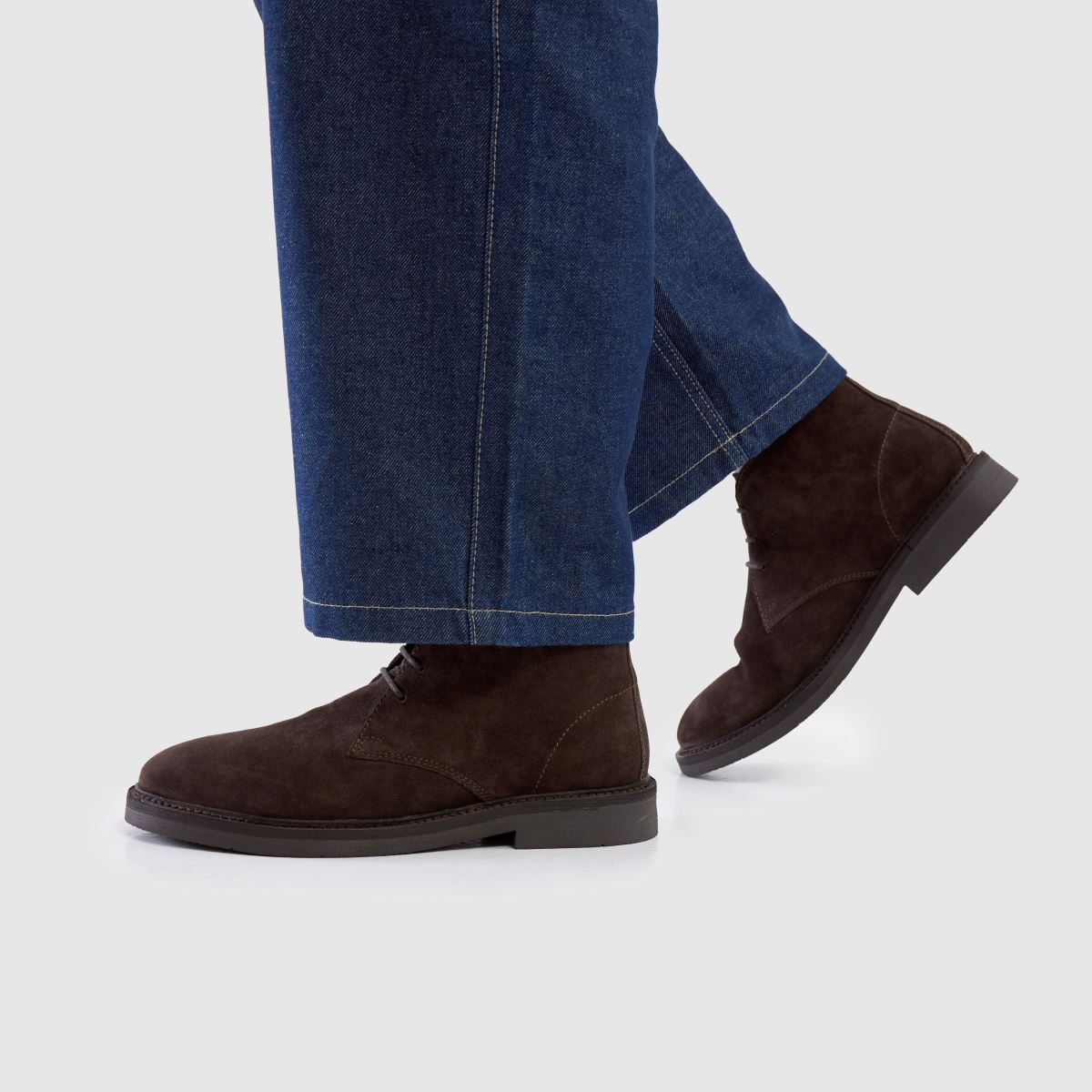 schuh  Dale Suede Chukka in Brown schuh  Dale Suede Chukka in Brown