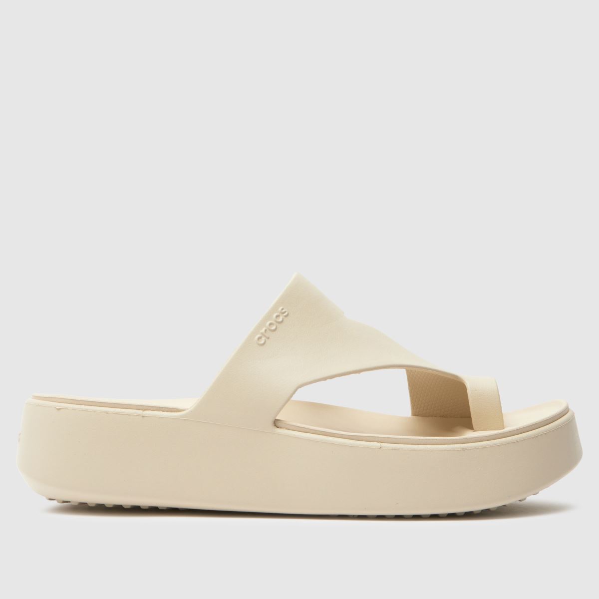 Crocs  Getaway Toe Loop in Beige Crocs  Getaway Toe Loop in Beige