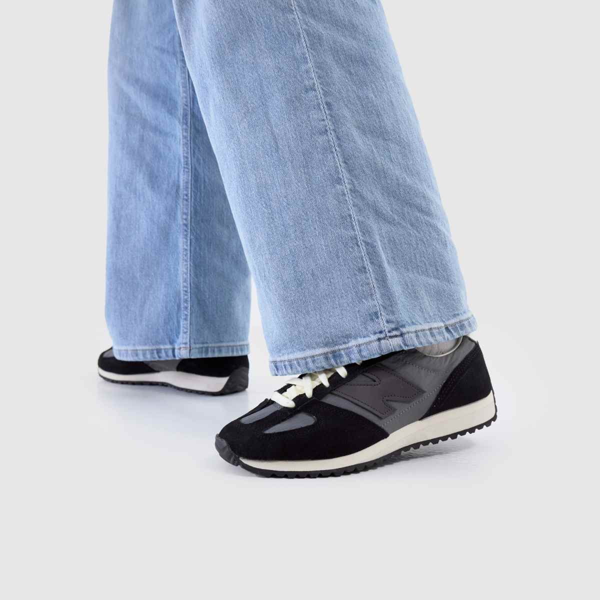 New Balance  471 in Navy New Balance  471 in Navy