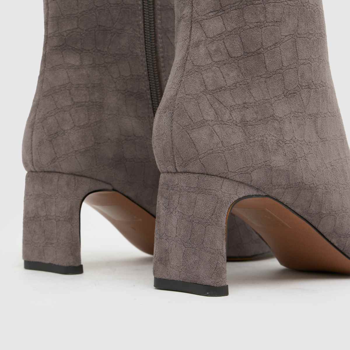 schuh  Bethal Set Back Heel in Grey schuh  Bethal Set Back Heel in Grey