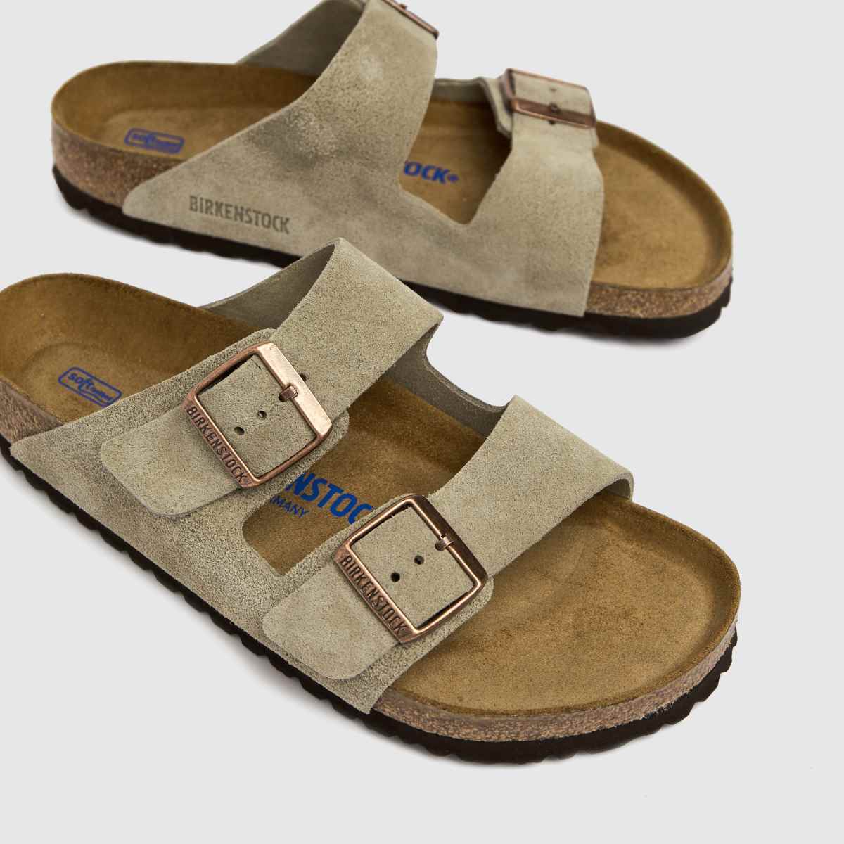 BIRKENSTOCK  Arizona in Beige & Brown BIRKENSTOCK  Arizona in Beige & Brown