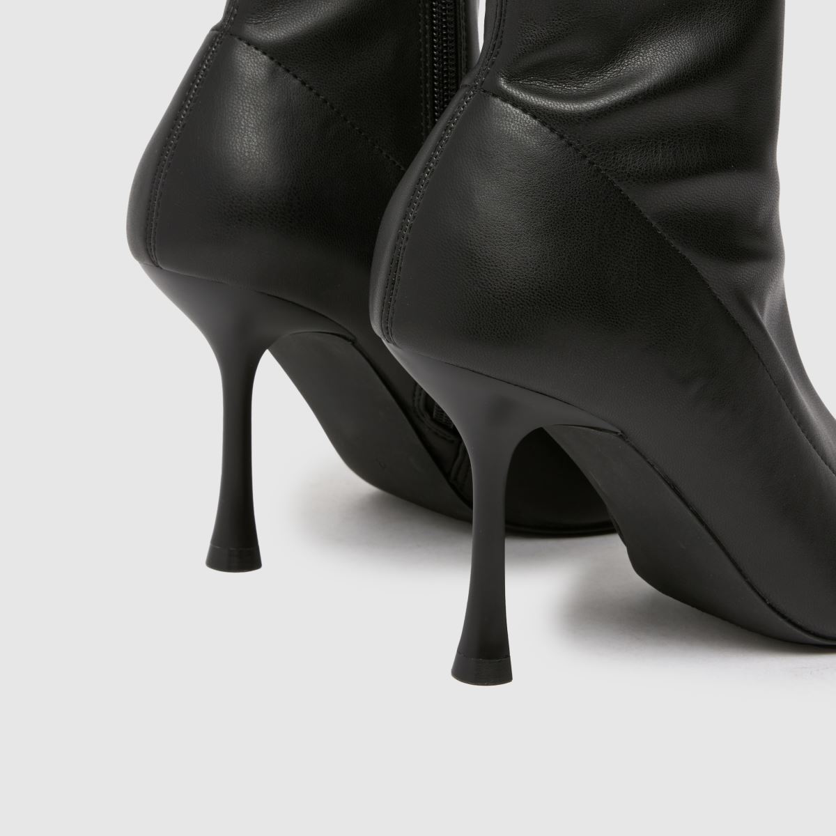 schuh  Babette Point Heel in Black schuh  Babette Point Heel in Black