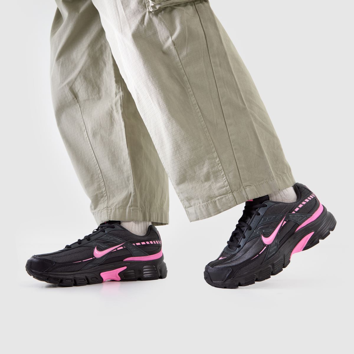 Nike  Initiator in Black & pink Nike  Initiator in Black & pink