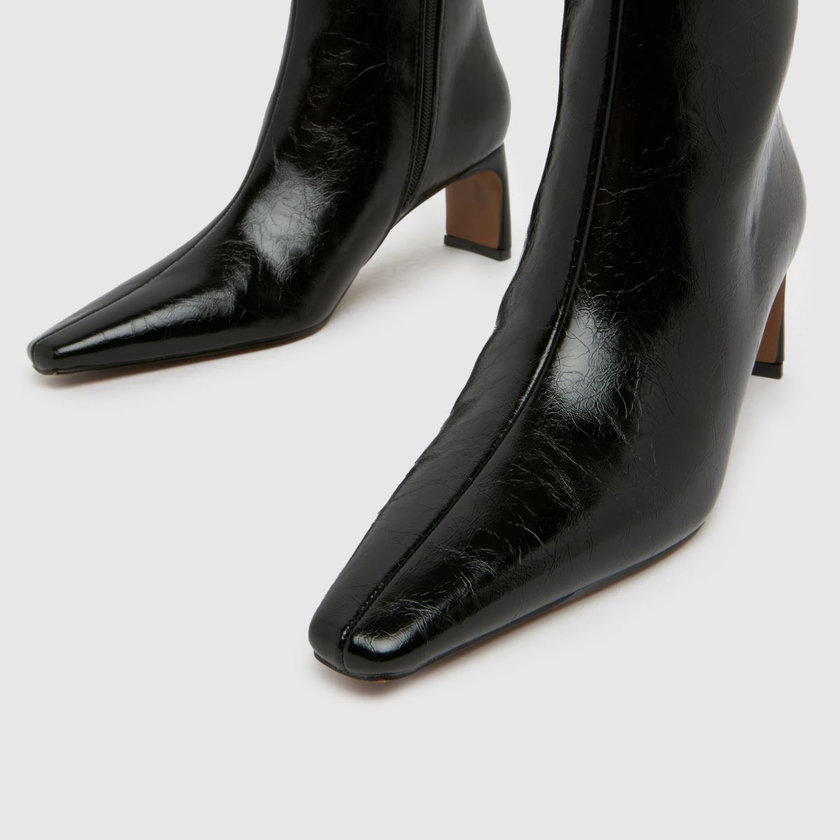 schuh  Bethal Set Back Heel in Black schuh  Bethal Set Back Heel in Black