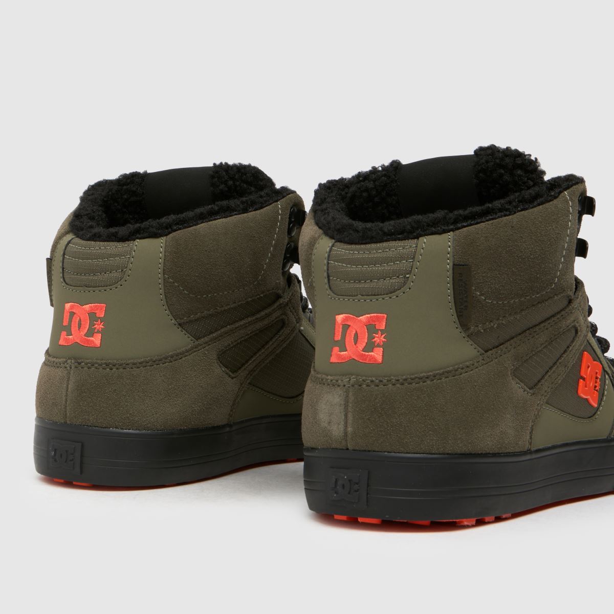 DC  Pure High Winter in Khaki DC  Pure High Winter in Khaki