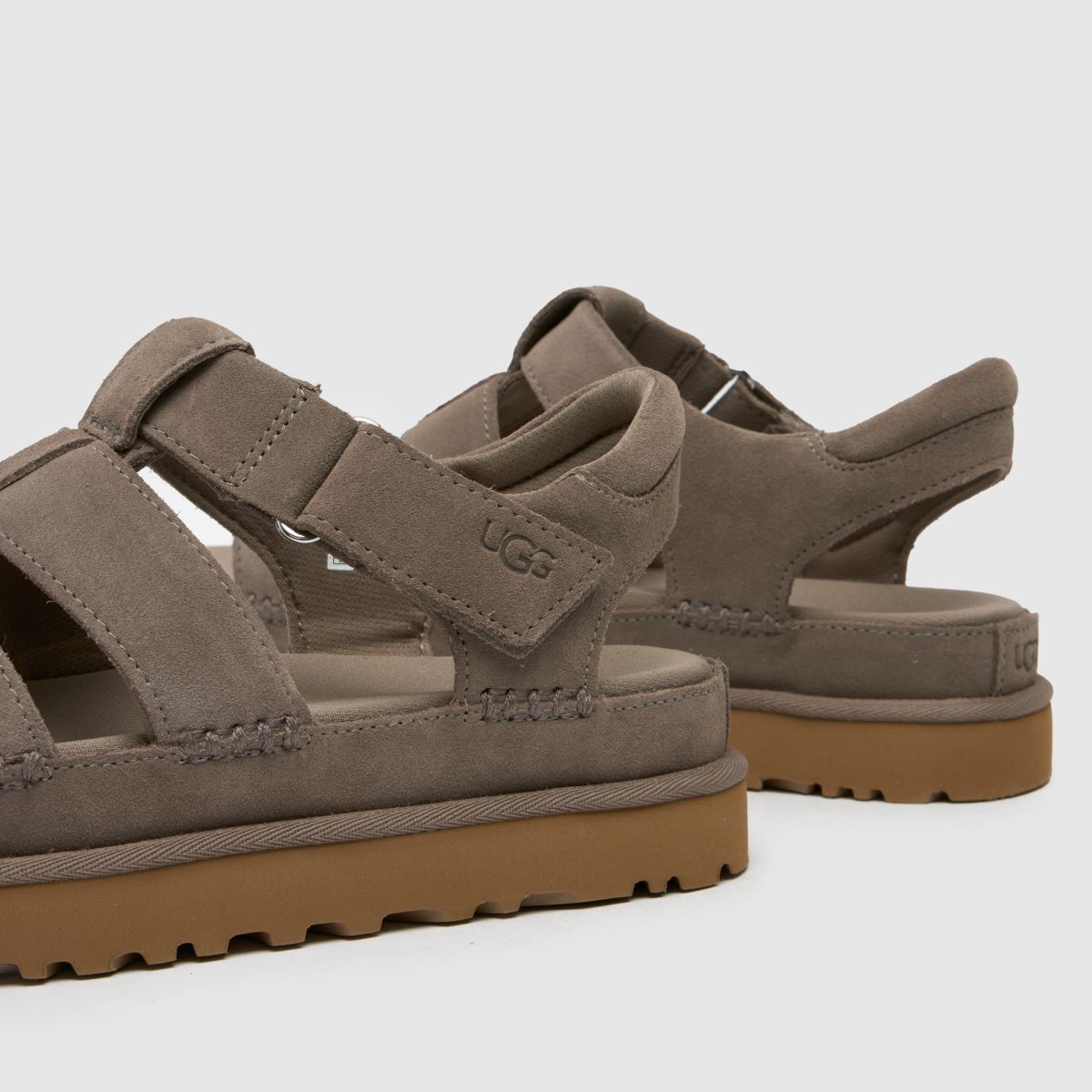 UGG  Goldenstar Strap in Smoke Plume UGG  Goldenstar Strap in Smoke Plume