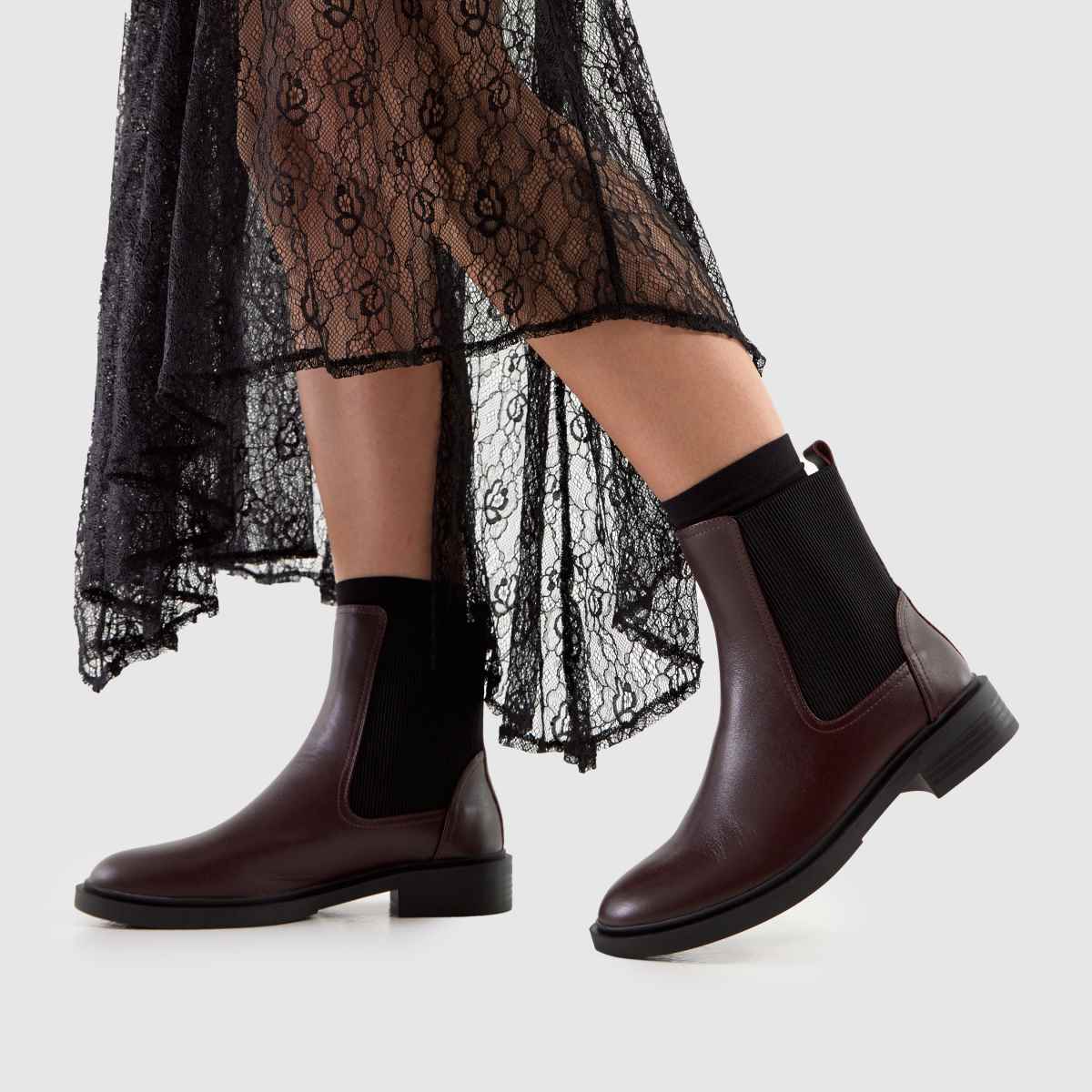 schuh  Astrid Leather Chelsea in Burgundy schuh  Astrid Leather Chelsea in Burgundy