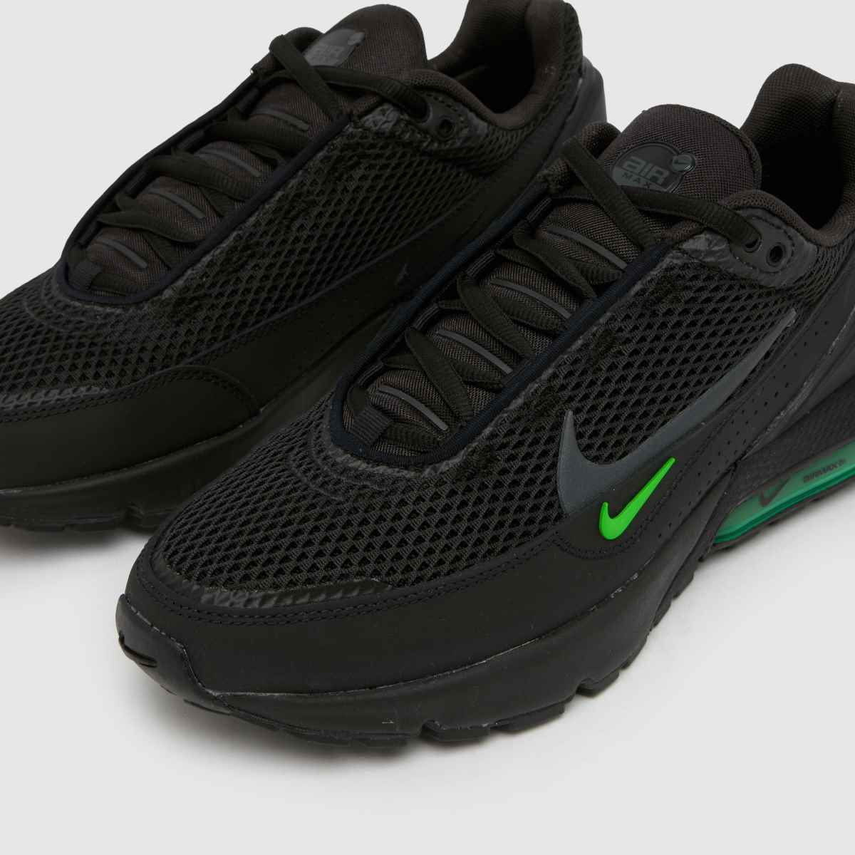 Nike  Air Max Pulse in Black & Green Nike  Air Max Pulse in Black & Green