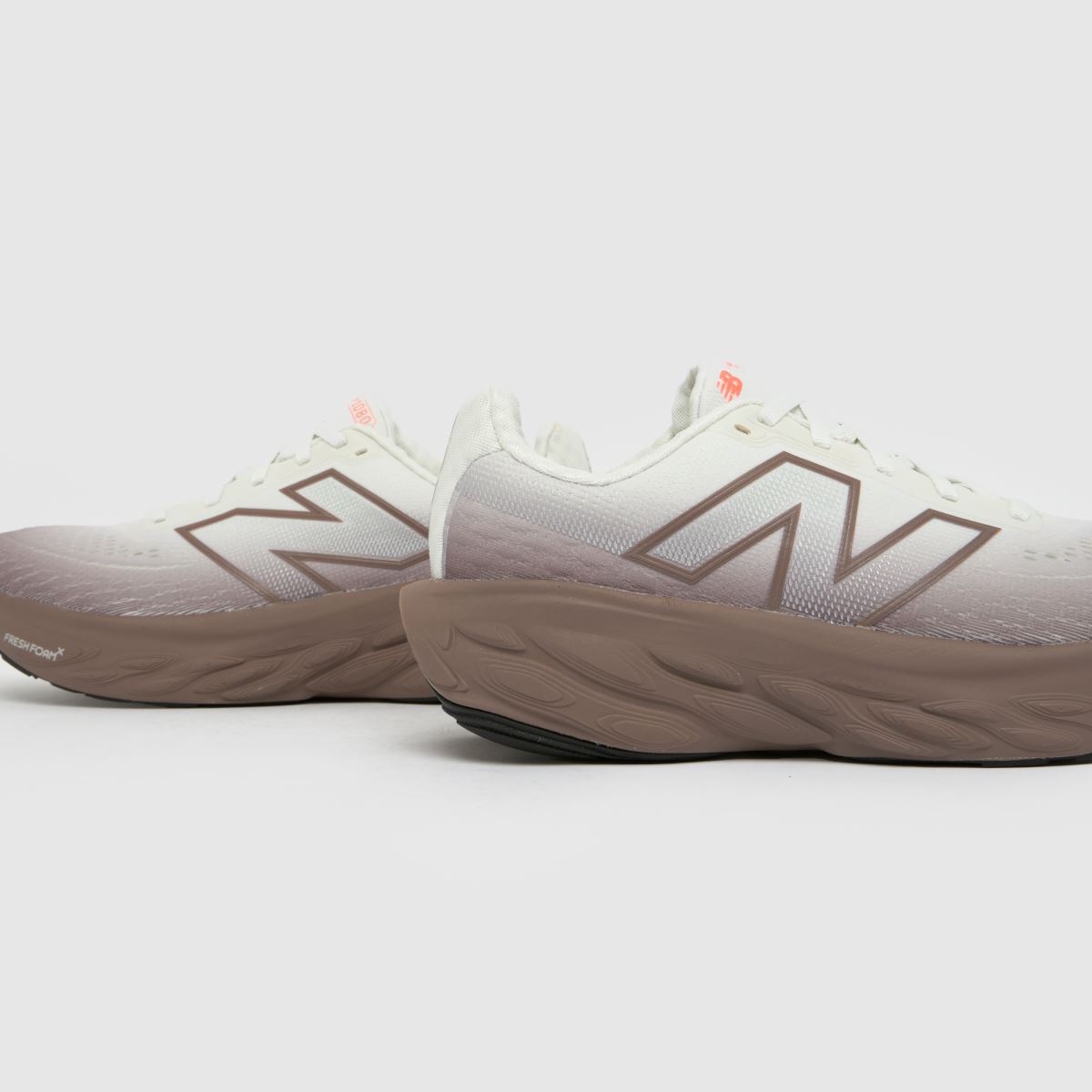 New Balance  Fresh Foam X 1080 v14 in Light Grey New Balance  Fresh Foam X 1080 v14 in Light Grey