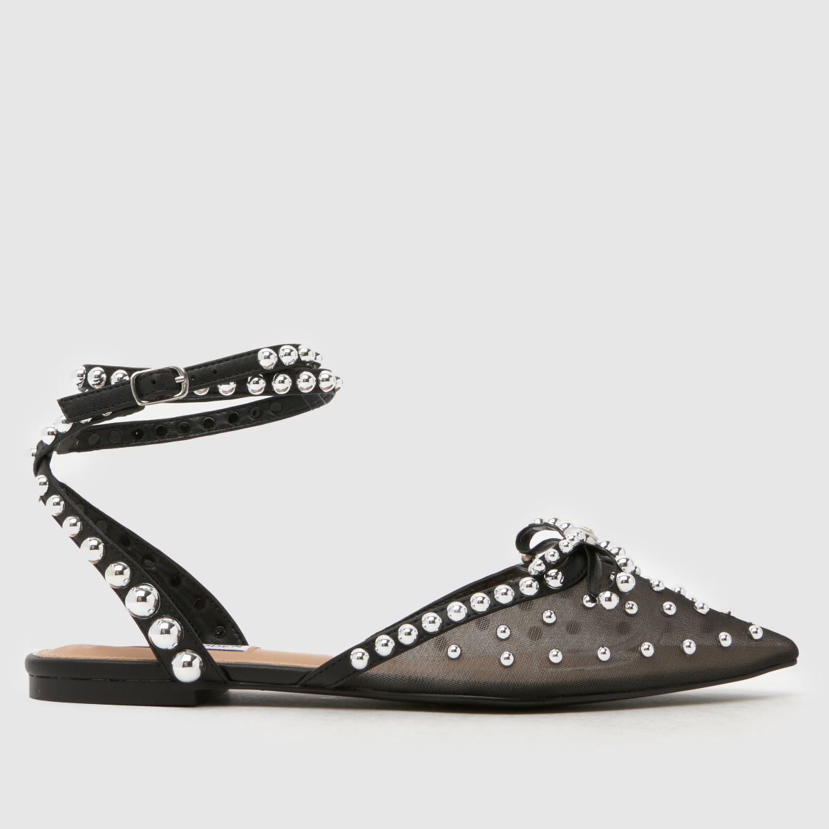 Steve Madden  Lynne Jewel Pointed in Black Steve Madden  Lynne Jewel Pointed in Black
