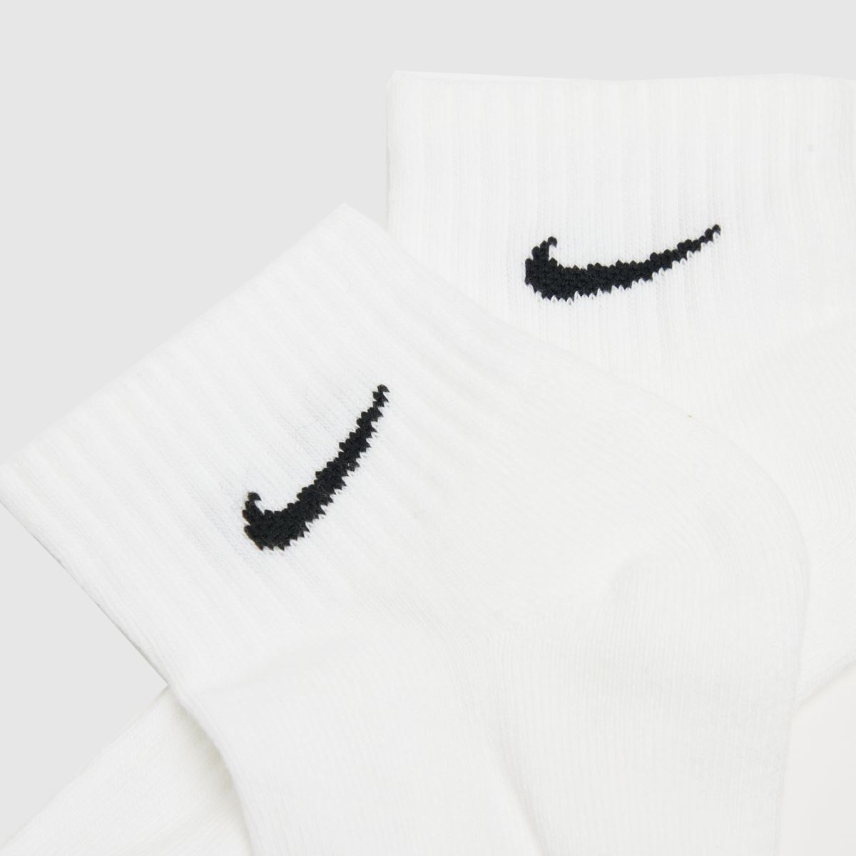 Nike  Everyday Ankle Socks 3 Pack in White & Black Nike  Everyday Ankle Socks 3 Pack in White & Black
