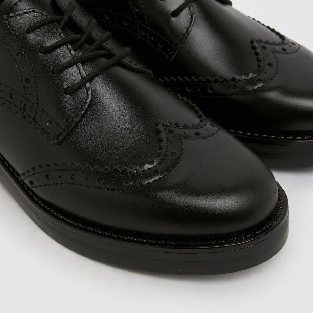 schuh  Lime Brogue in Black schuh  Lime Brogue in Black