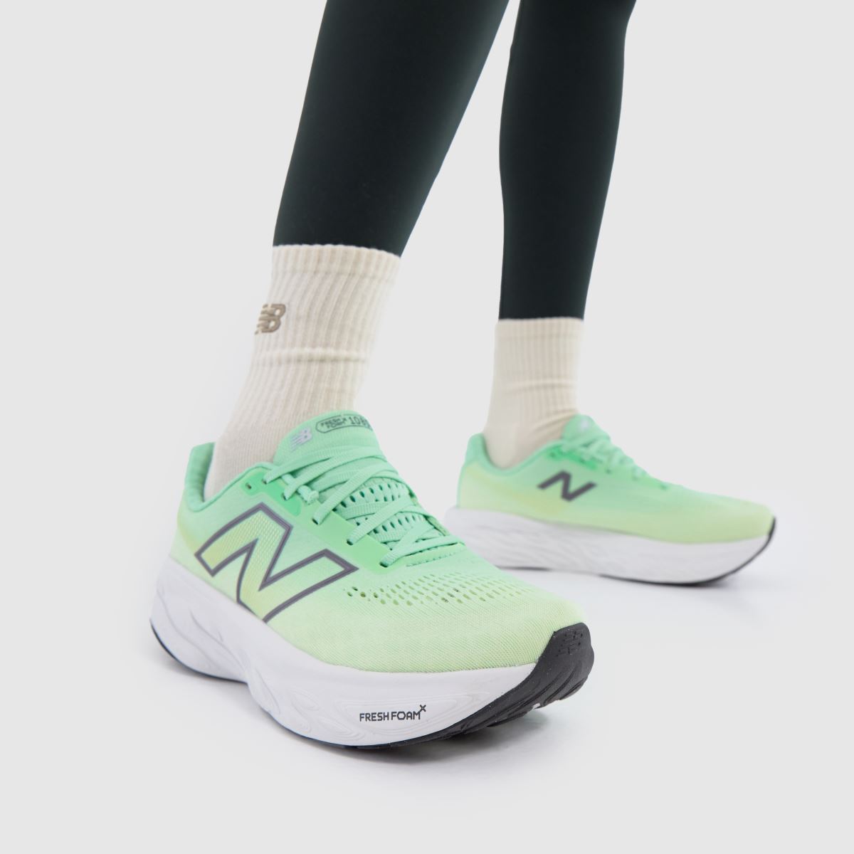 New Balance  Fresh Foam X 1080 V14 in Light Green New Balance  Fresh Foam X 1080 V14 in Light Green