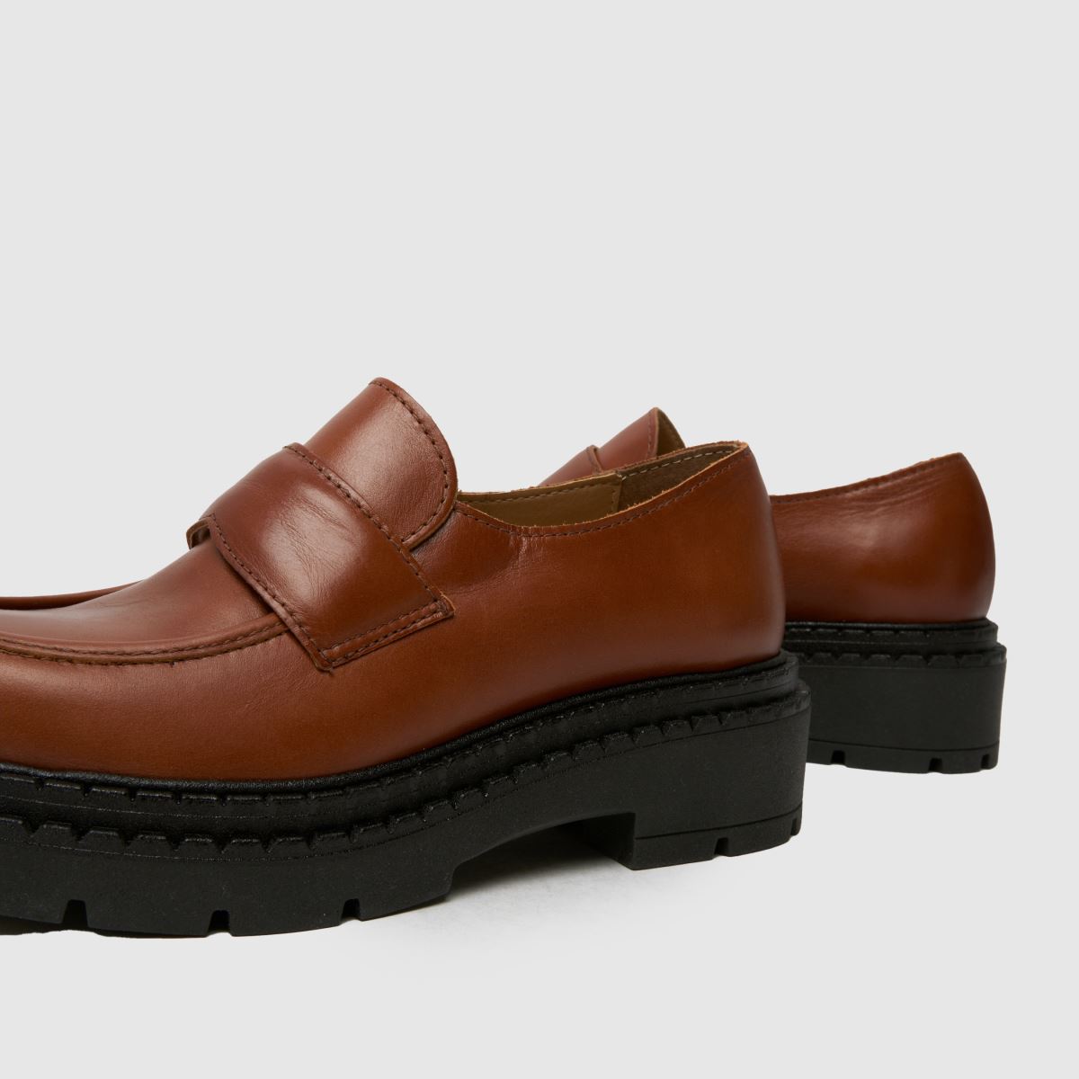 schuh  Lawson Chunky Loafer in Tan schuh  Lawson Chunky Loafer in Tan