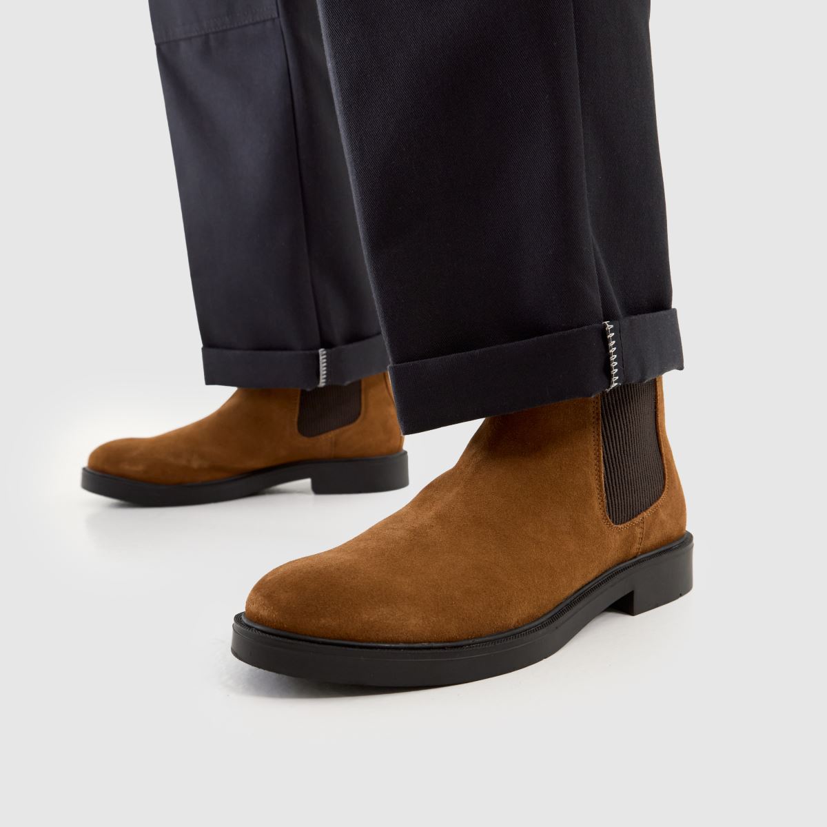 schuh  Dice Suede Chelsea in Tan schuh  Dice Suede Chelsea in Tan