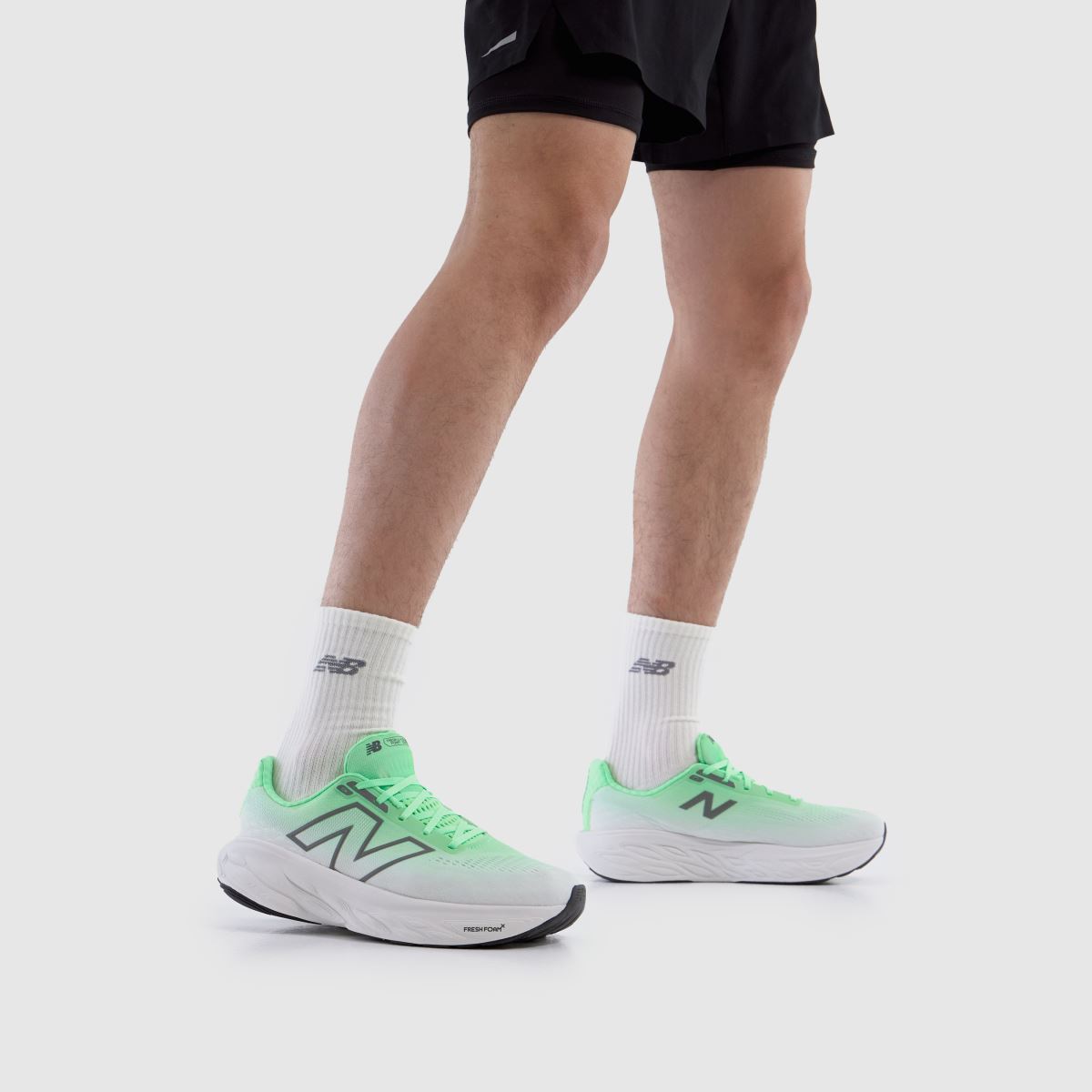 New Balance  Fresh Foam X 1080 v14 in Green Multi New Balance  Fresh Foam X 1080 v14 in Green Multi