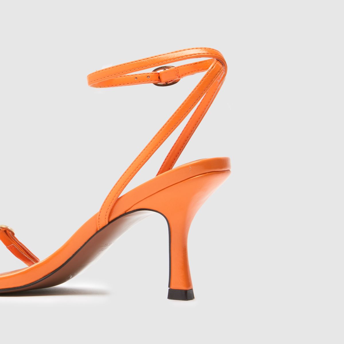 schuh  Simba Pointed Toe in Orange schuh  Simba Pointed Toe in Orange