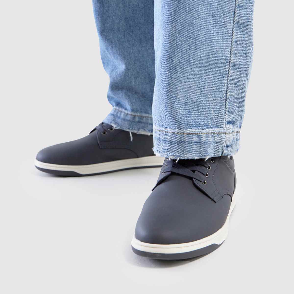 schuh  Wells Casual in Navy schuh  Wells Casual in Navy