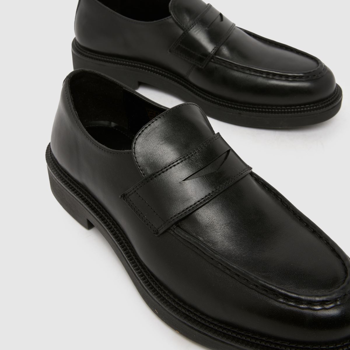 schuh  Rykard Leather Loafer in Black schuh  Rykard Leather Loafer in Black