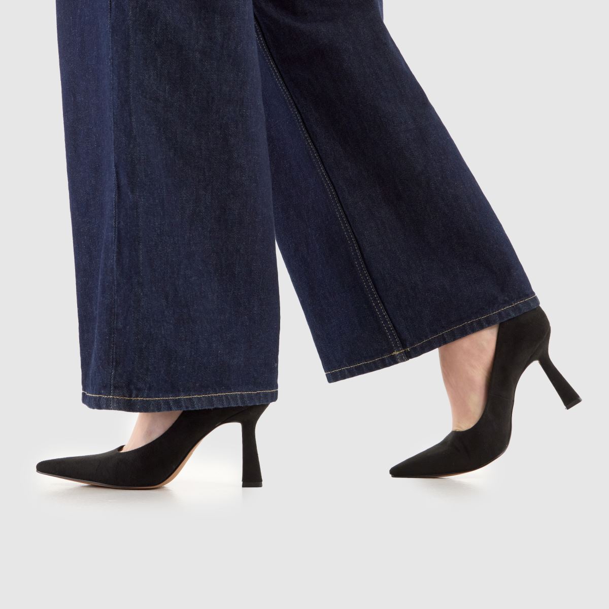 schuh  Sinclair Court in Black schuh  Sinclair Court in Black