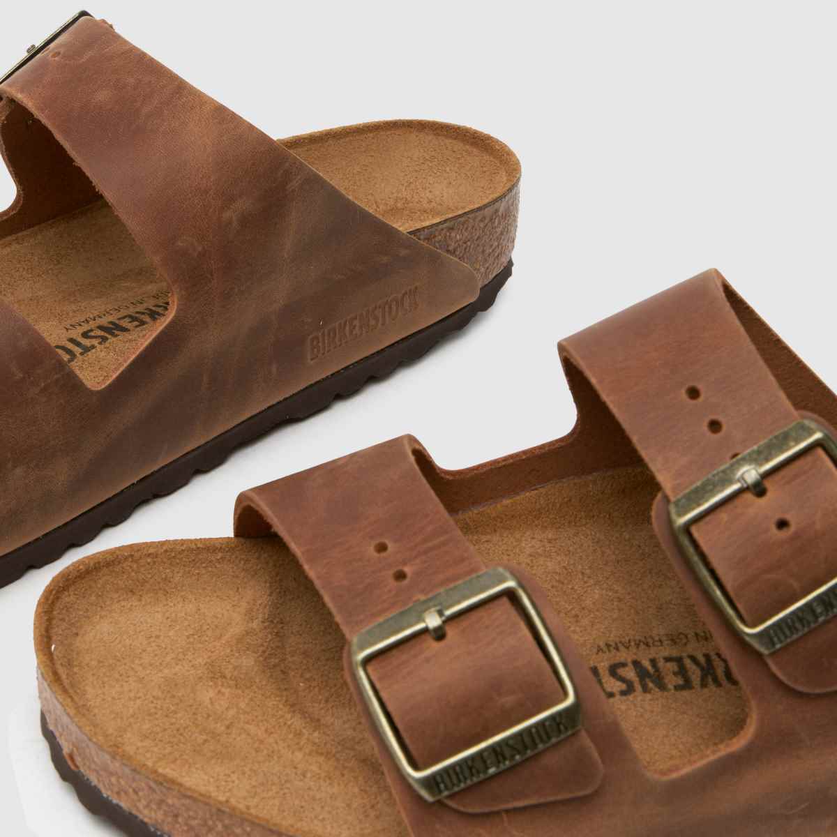 BIRKENSTOCK  Arizona Oiled Leather in Cognac BIRKENSTOCK  Arizona Oiled Leather in Cognac