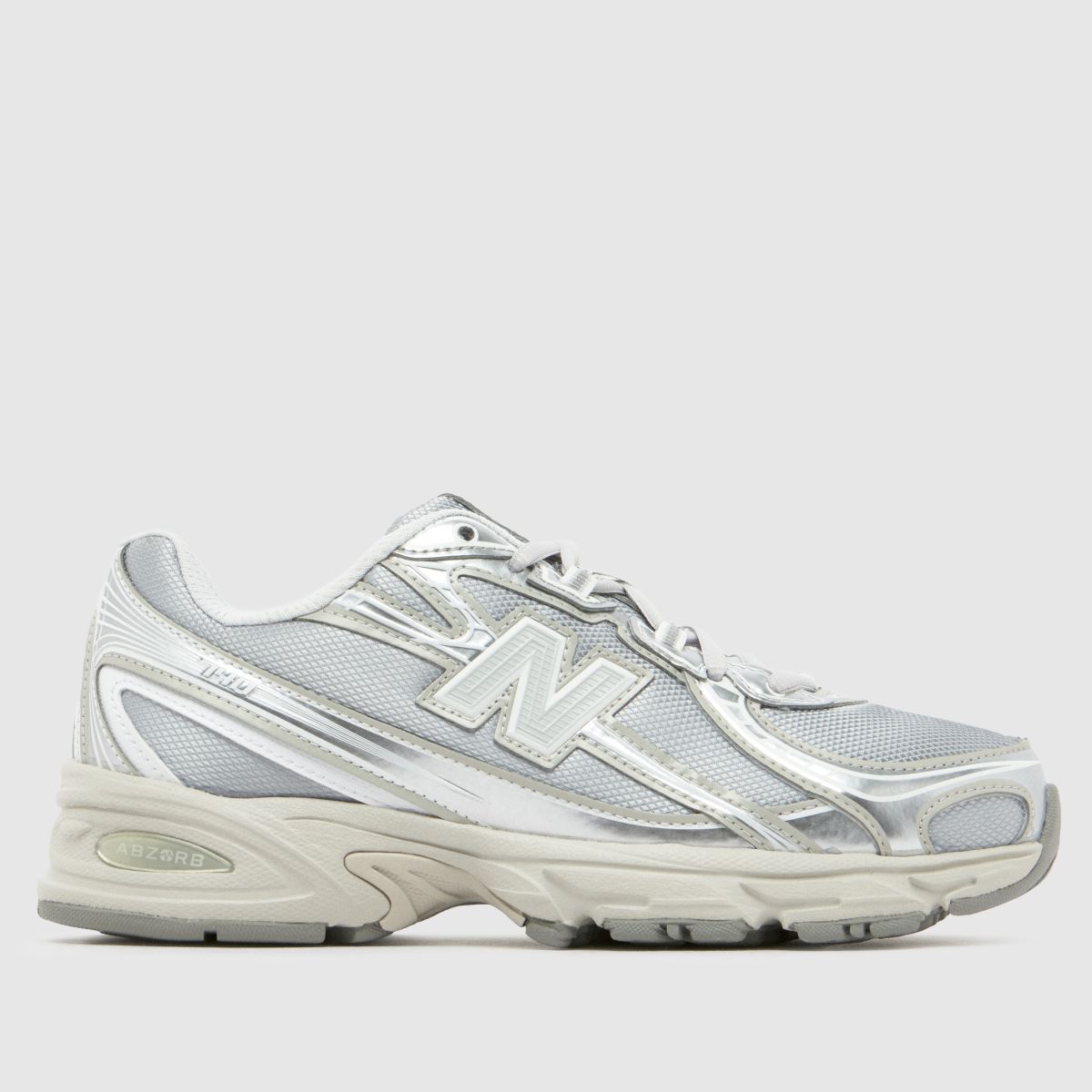 New Balance  740 in Silver New Balance  740 in Silver