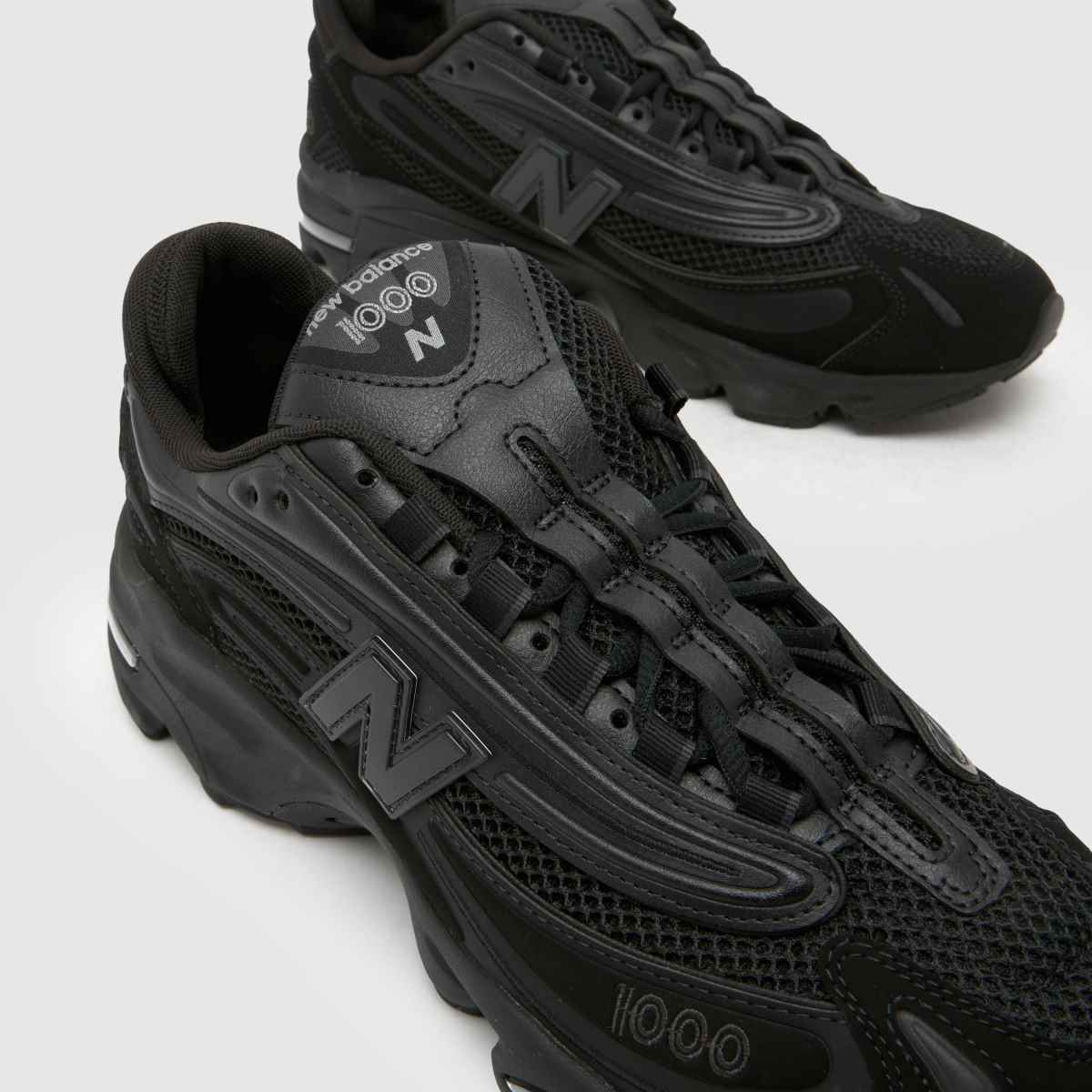 New Balance  M1000 in Black New Balance  M1000 in Black