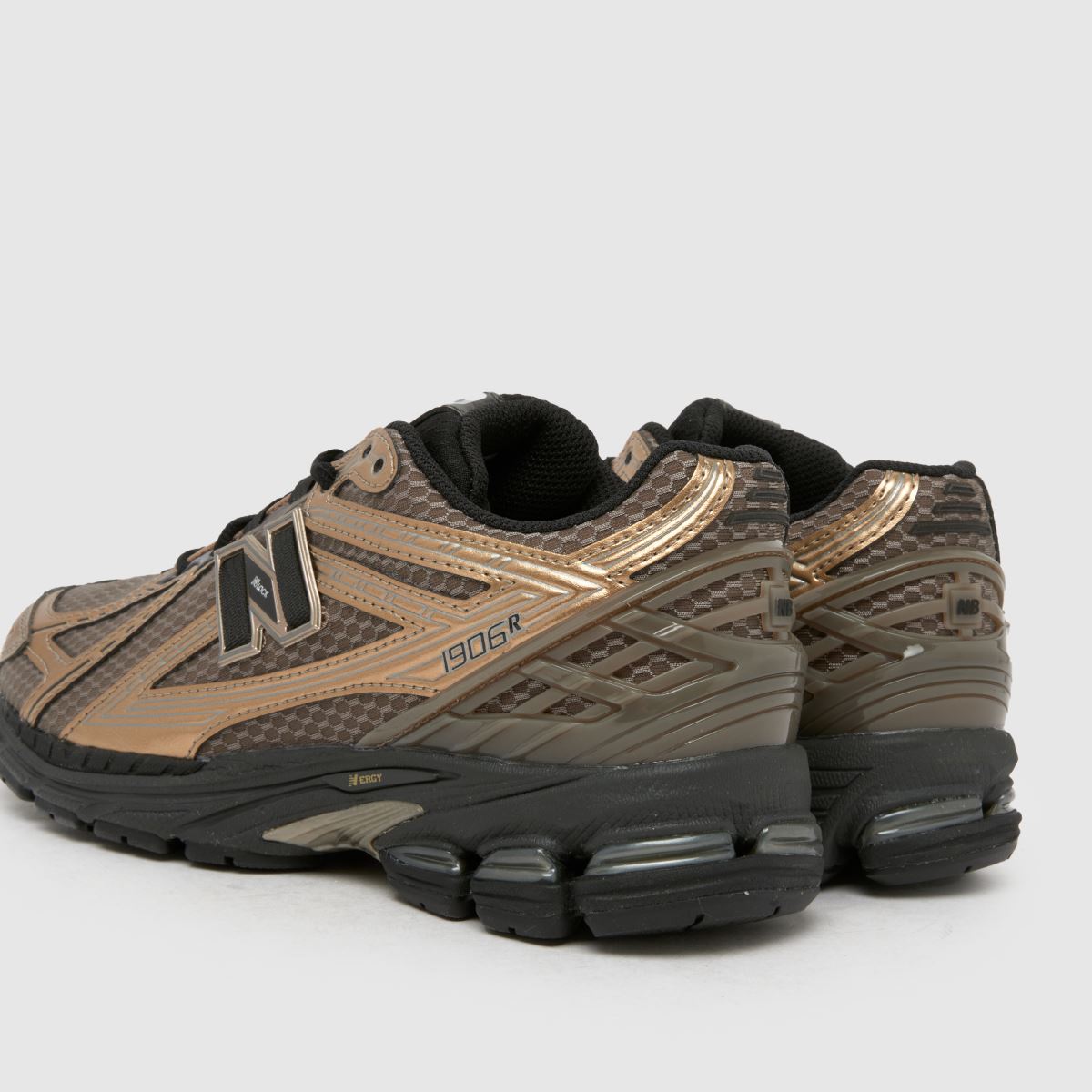 New Balance  1906R in Brown New Balance  1906R in Brown