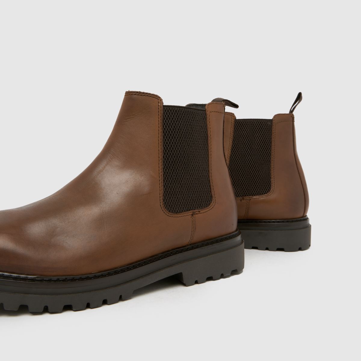 schuh  Dax Leather Chelsea in Brown schuh  Dax Leather Chelsea in Brown