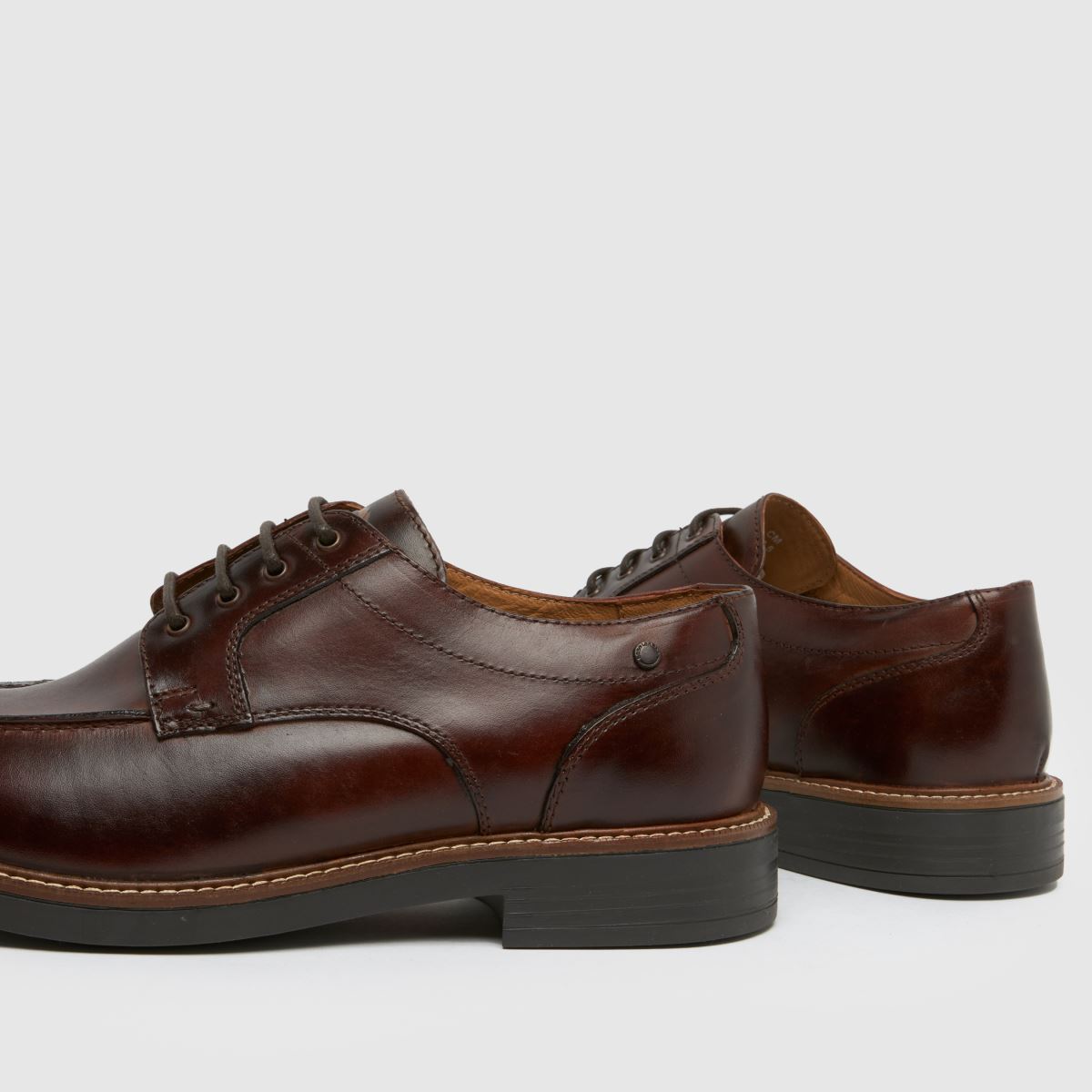 Base London  Surrey Apron in Dark Brown Base London  Surrey Apron in Dark Brown