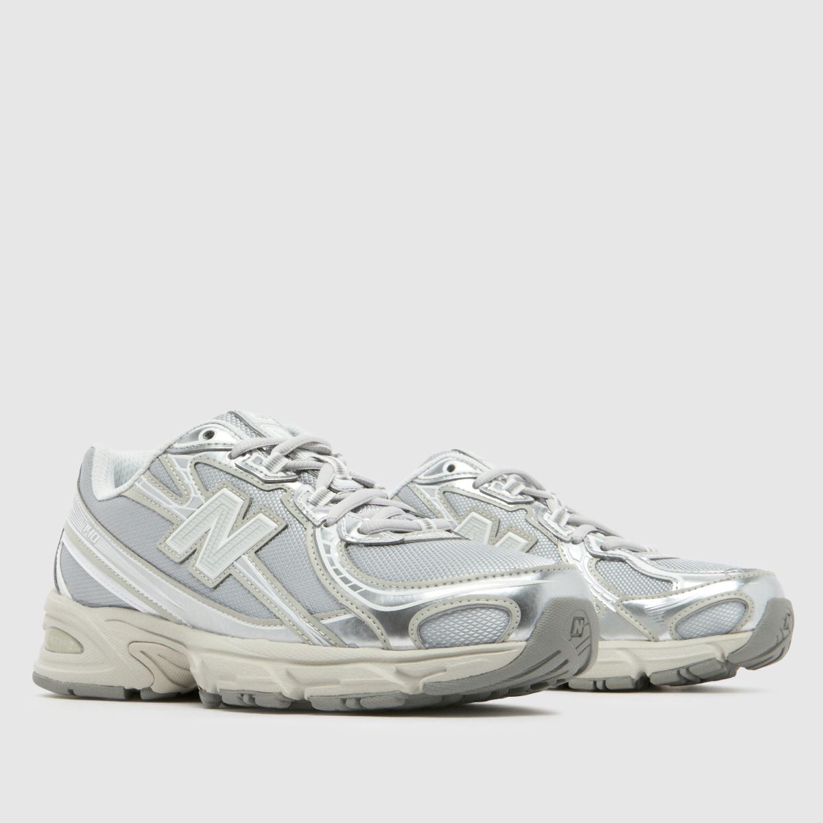 New Balance  740 in Silver New Balance  740 in Silver