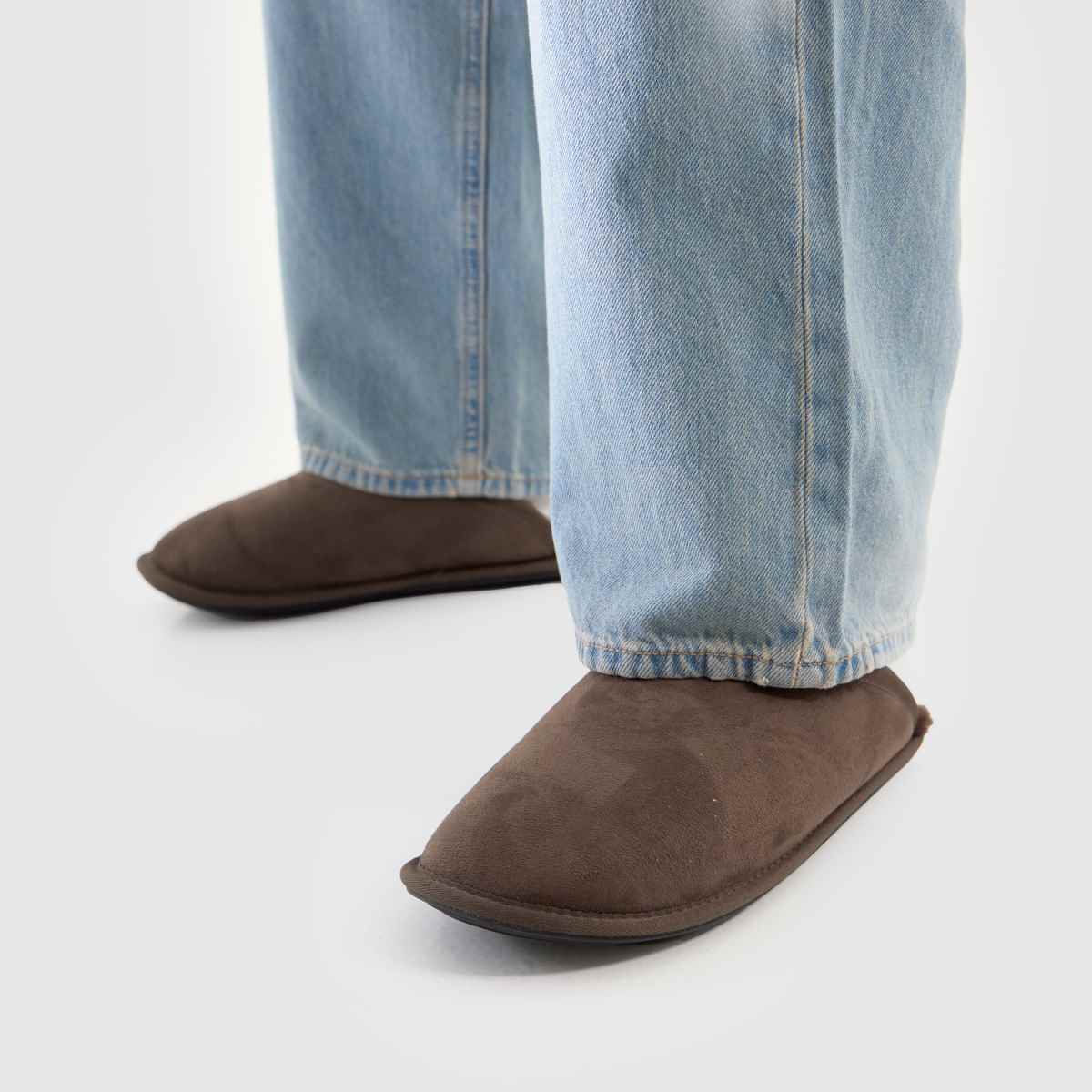 schuh  Seth Closed Toe in Brown schuh  Seth Closed Toe in Brown