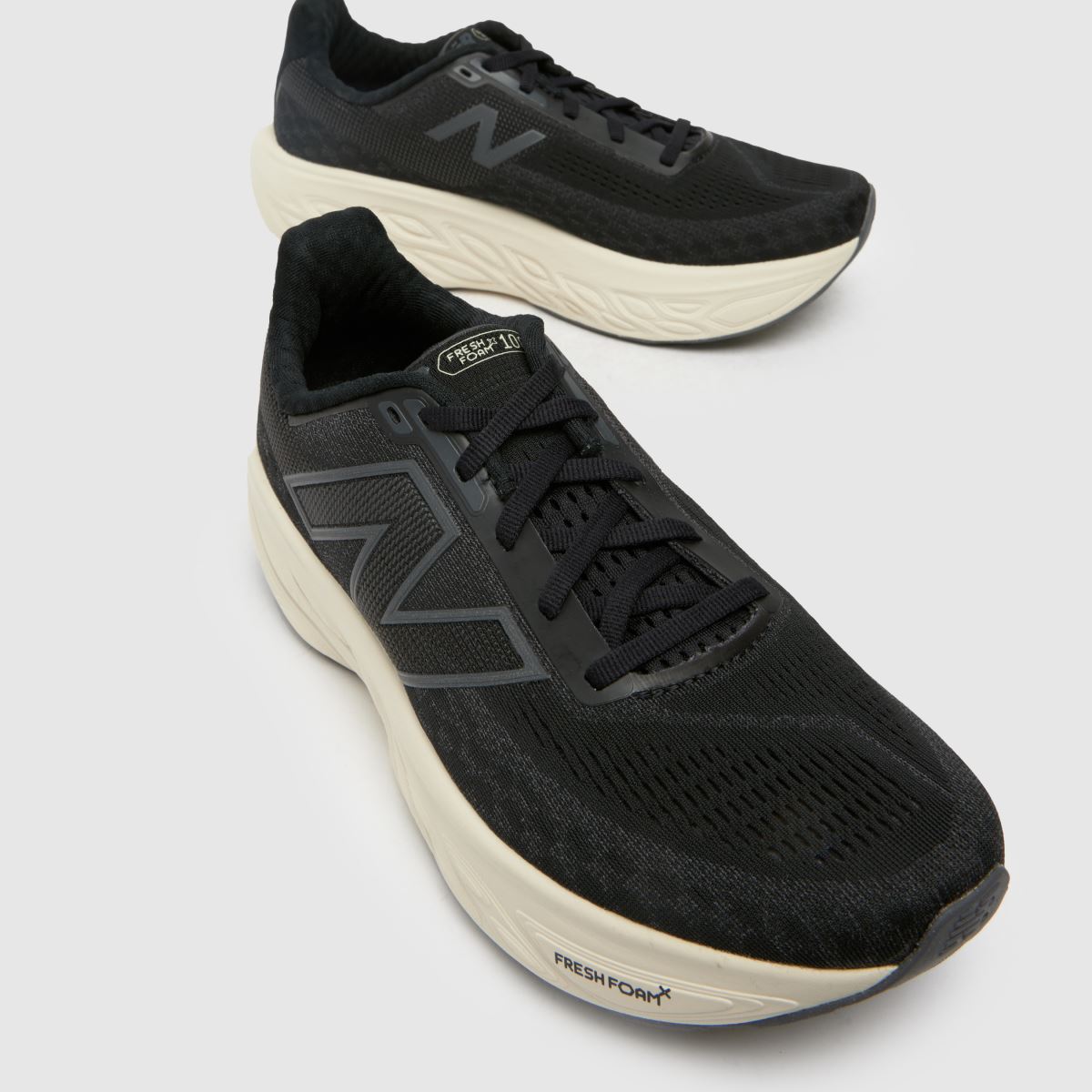 New Balance  Fresh Foam X 1080 v14 in Black New Balance  Fresh Foam X 1080 v14 in Black