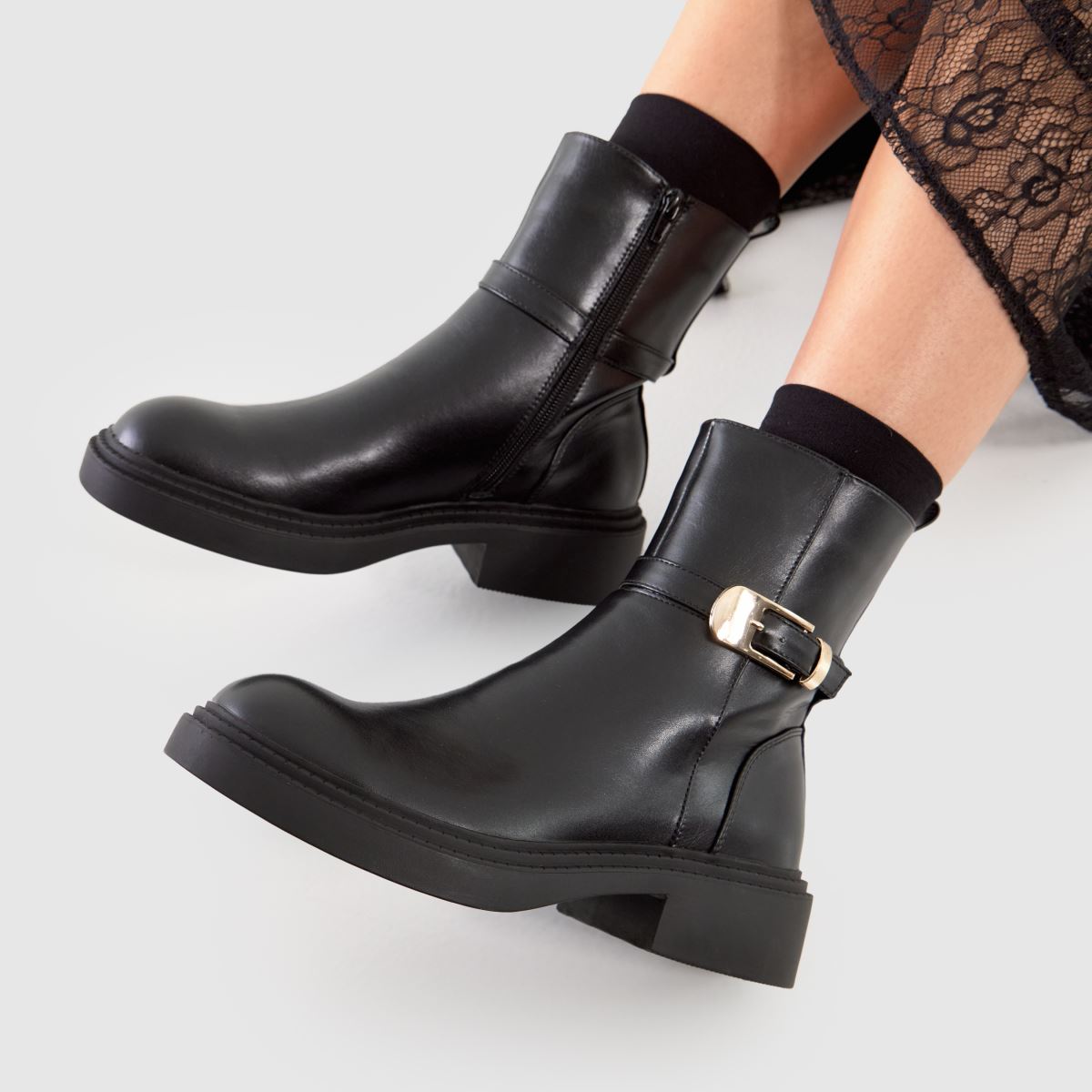 schuh  Courtney Buckle in Black schuh  Courtney Buckle in Black