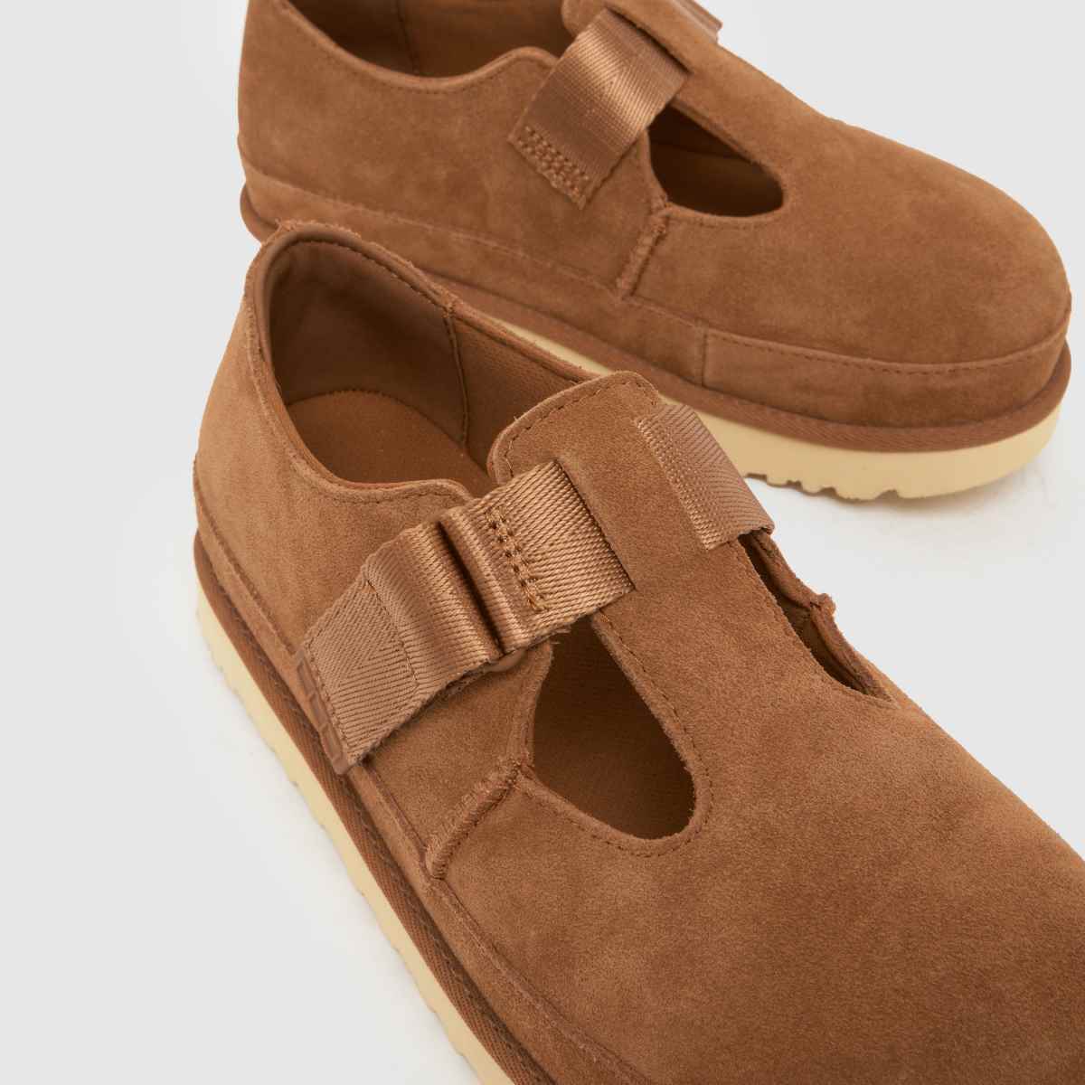 UGG  Goldenstar Hi Clog in Chestnut UGG  Goldenstar Hi Clog in Chestnut